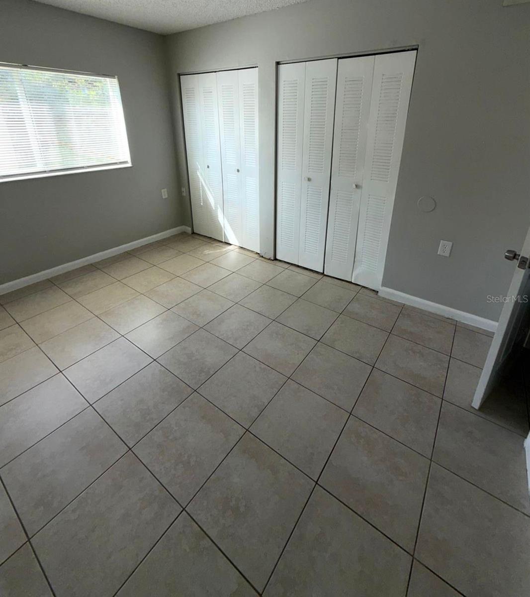 Image 5 of 11 For 1141 Lake Victoria Drive B