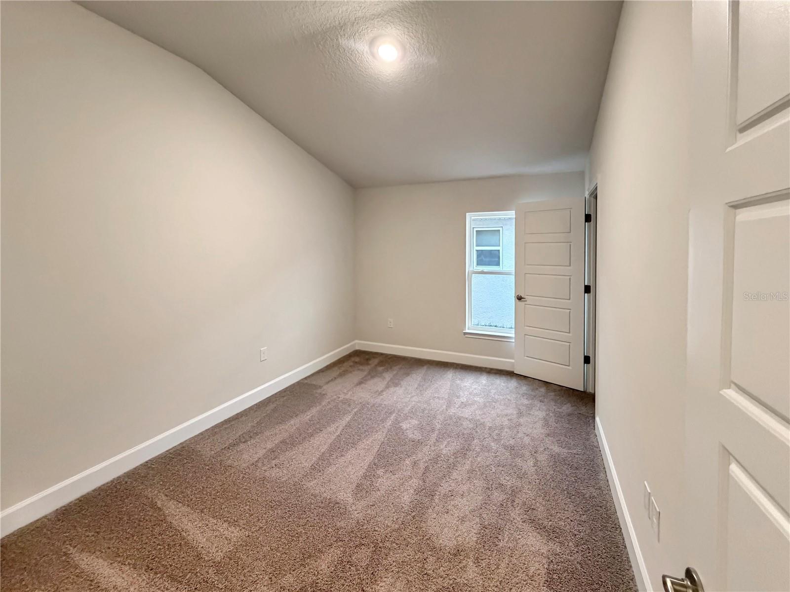 Image 10 of 16 For 7528 Bent Tree Loop