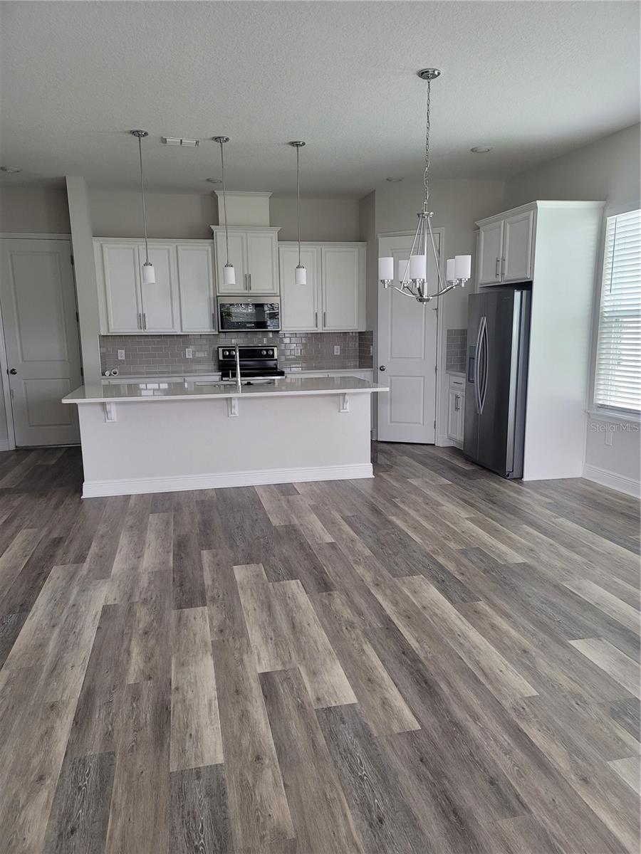 Image 10 of 38 For 9960 Pallida Hickory Way