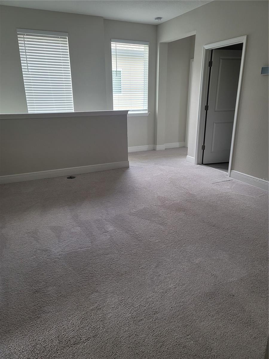 Image 14 of 38 For 9960 Pallida Hickory Way