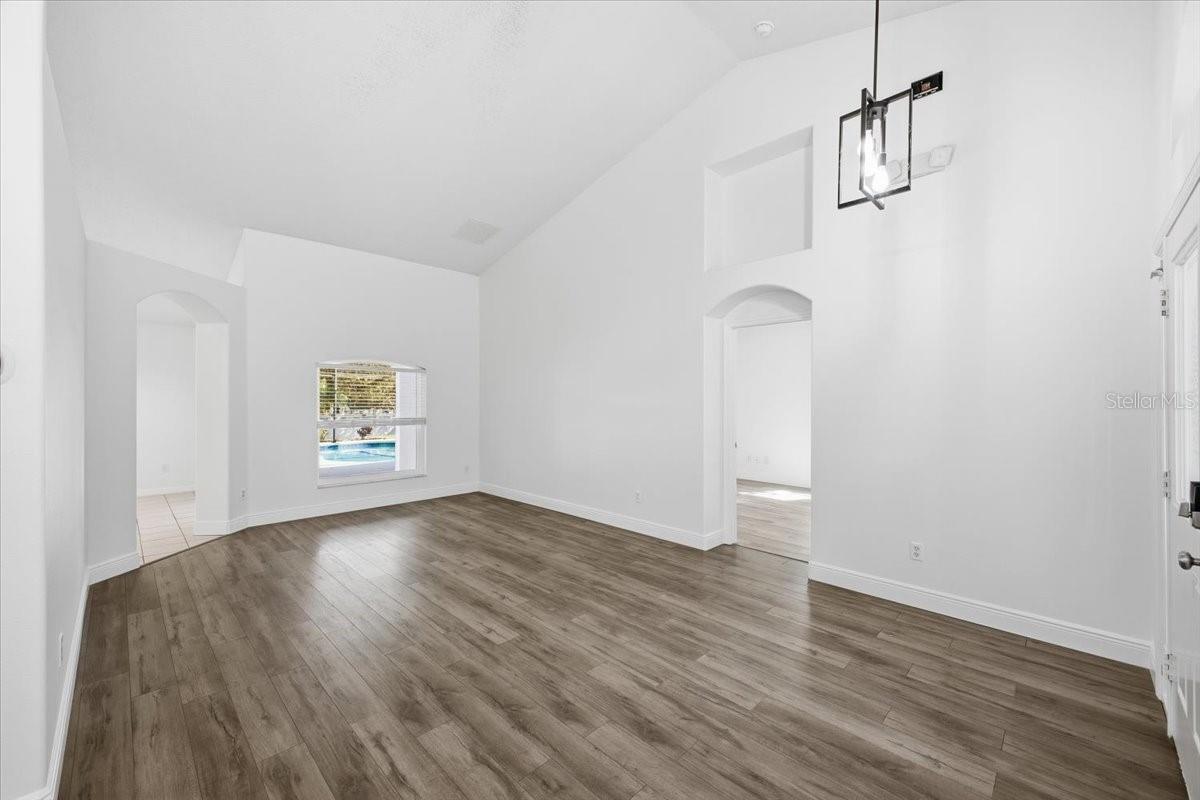 Image 6 of 29 For 3133 Samosa Hill Circle