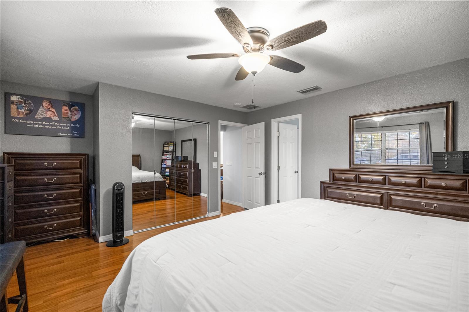 Image 17 of 32 For 5081 35 Avenue