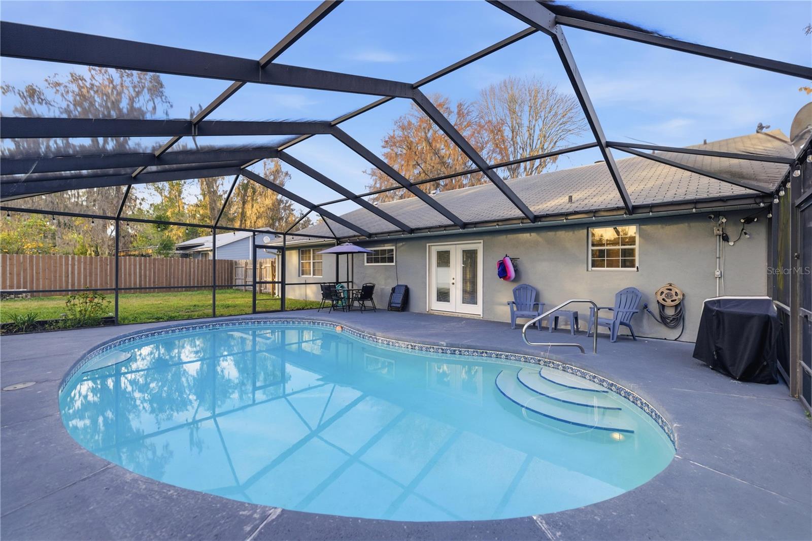 Image 26 of 32 For 5081 35 Avenue