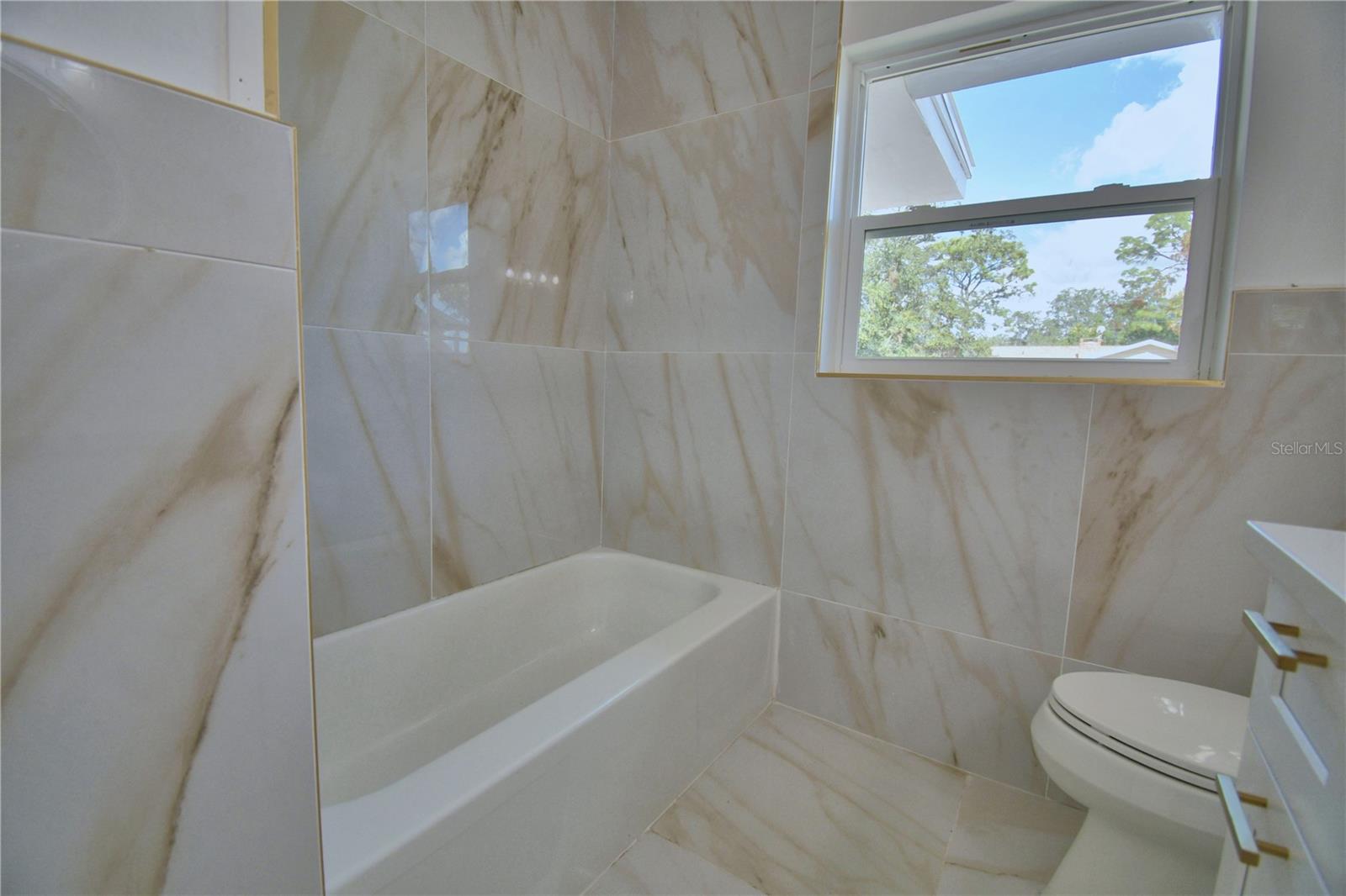 Image 25 of 41 For 5504 Sedgefield Street