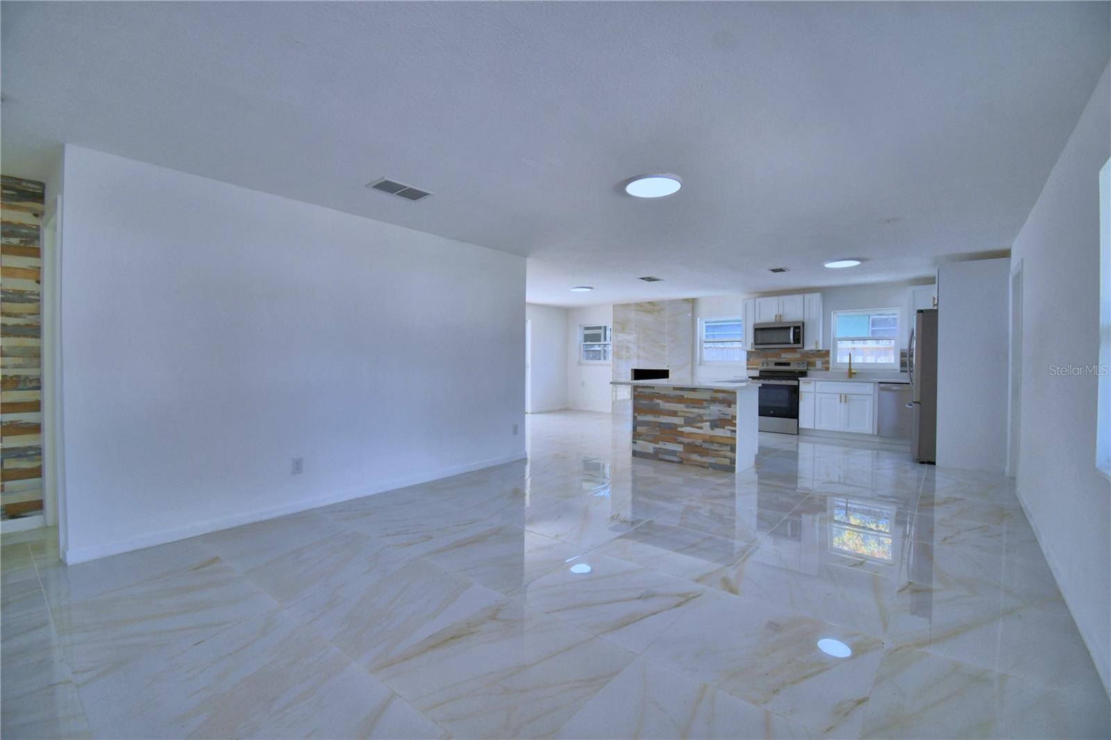 Image 9 of 41 For 5504 Sedgefield Street