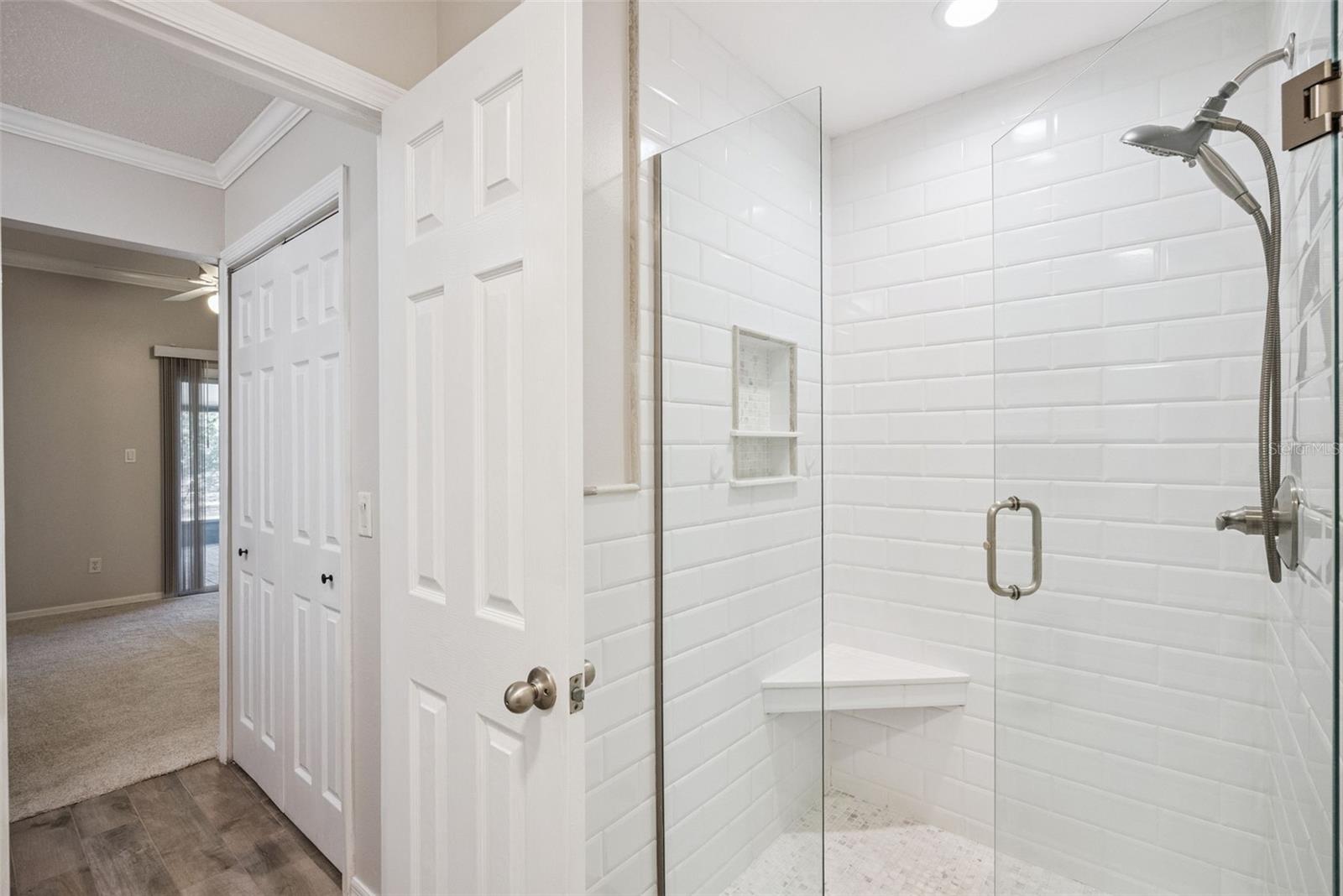 Image 17 of 29 For 4028 Maryland Place