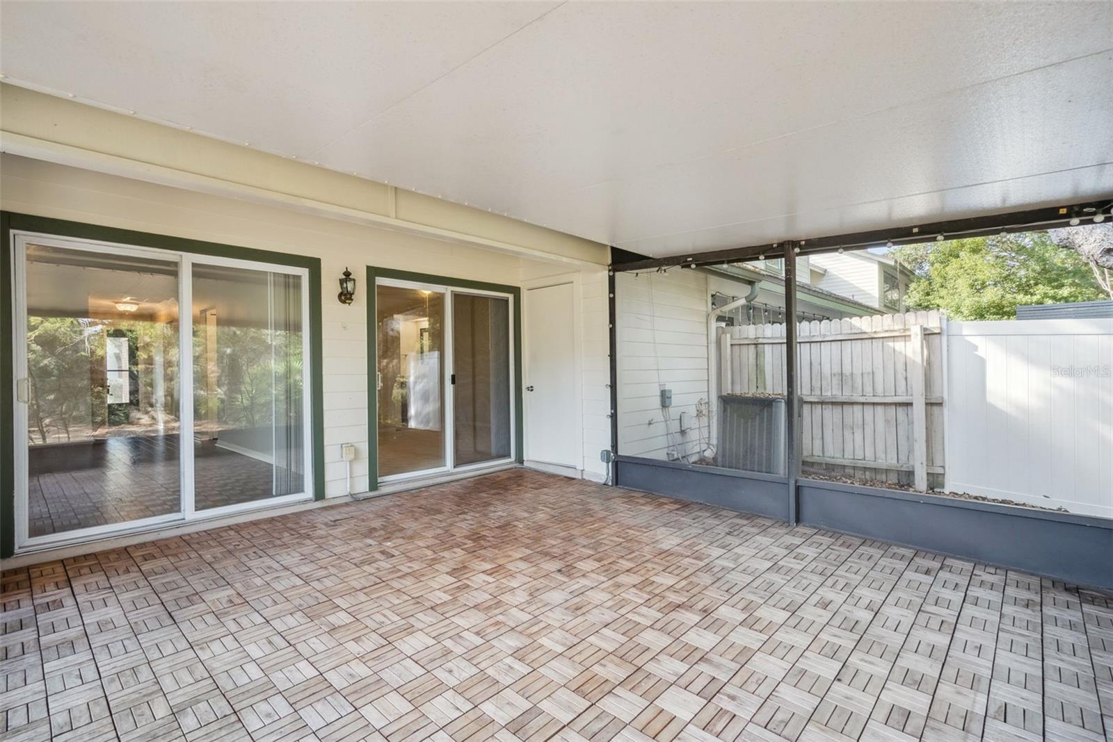 Image 25 of 29 For 4028 Maryland Place