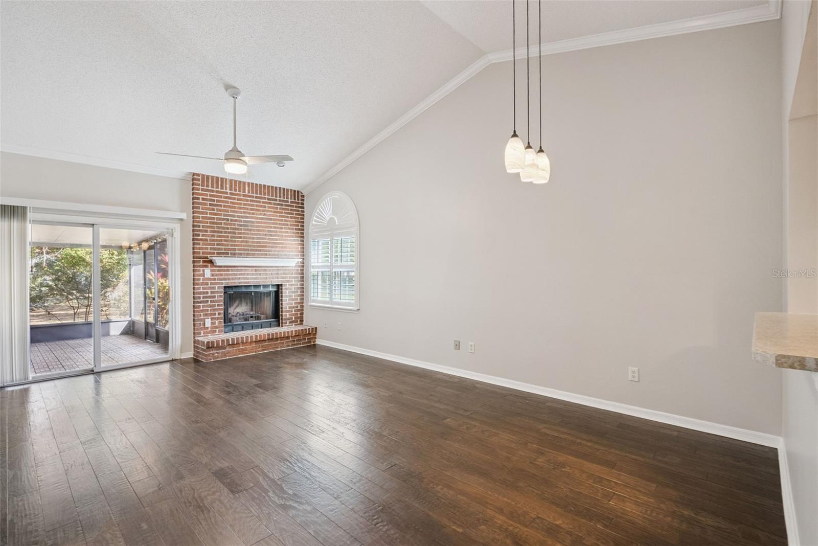 Image 5 of 29 For 4028 Maryland Place