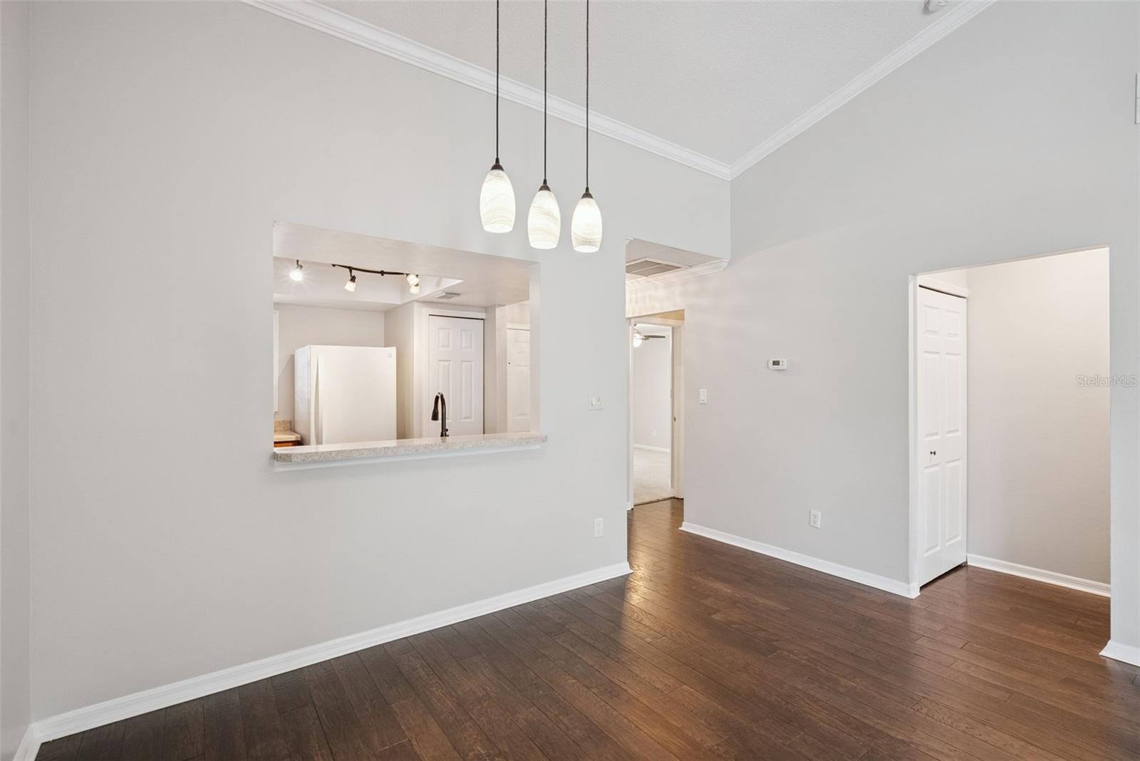 Image 8 of 29 For 4028 Maryland Place