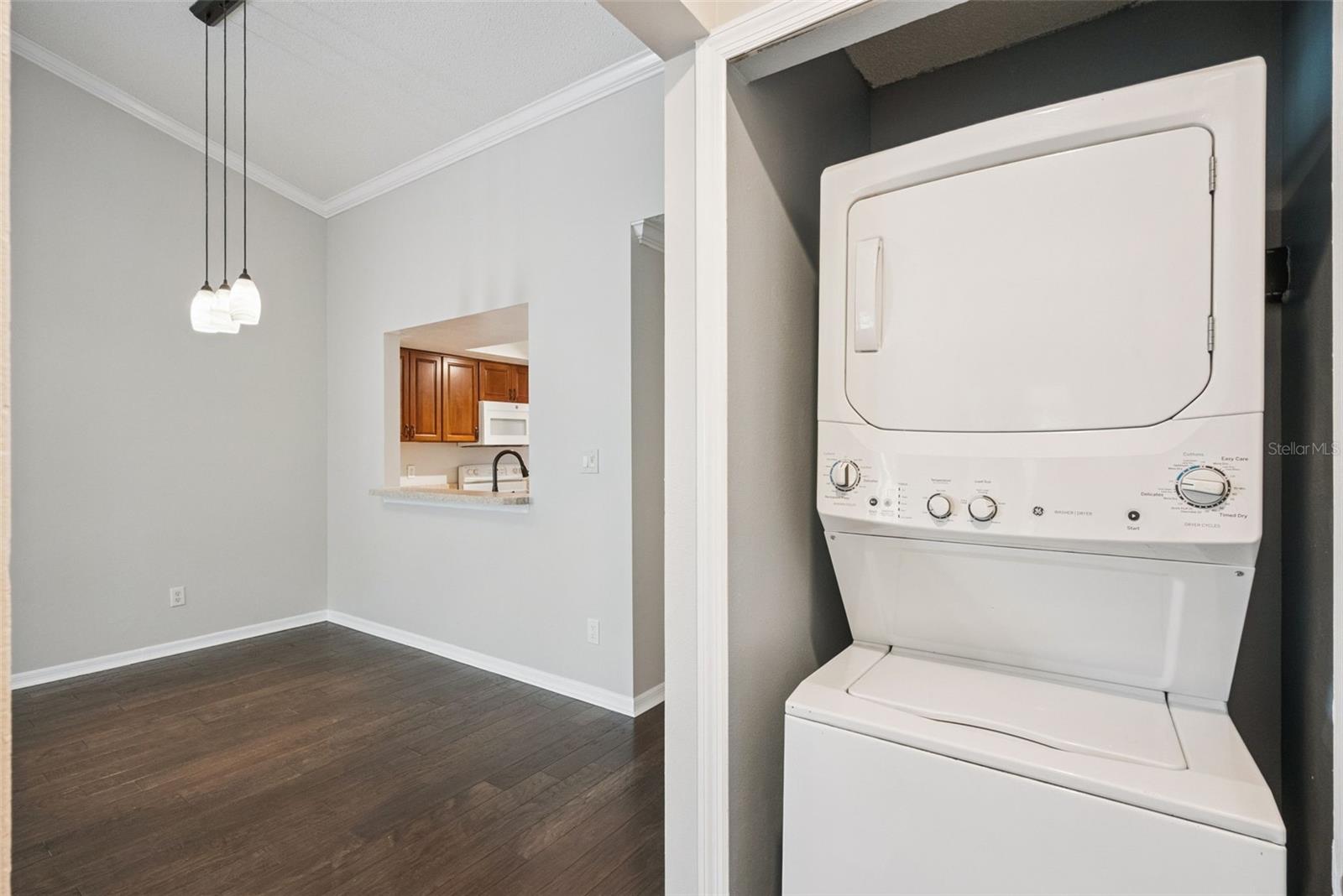 Image 9 of 29 For 4028 Maryland Place