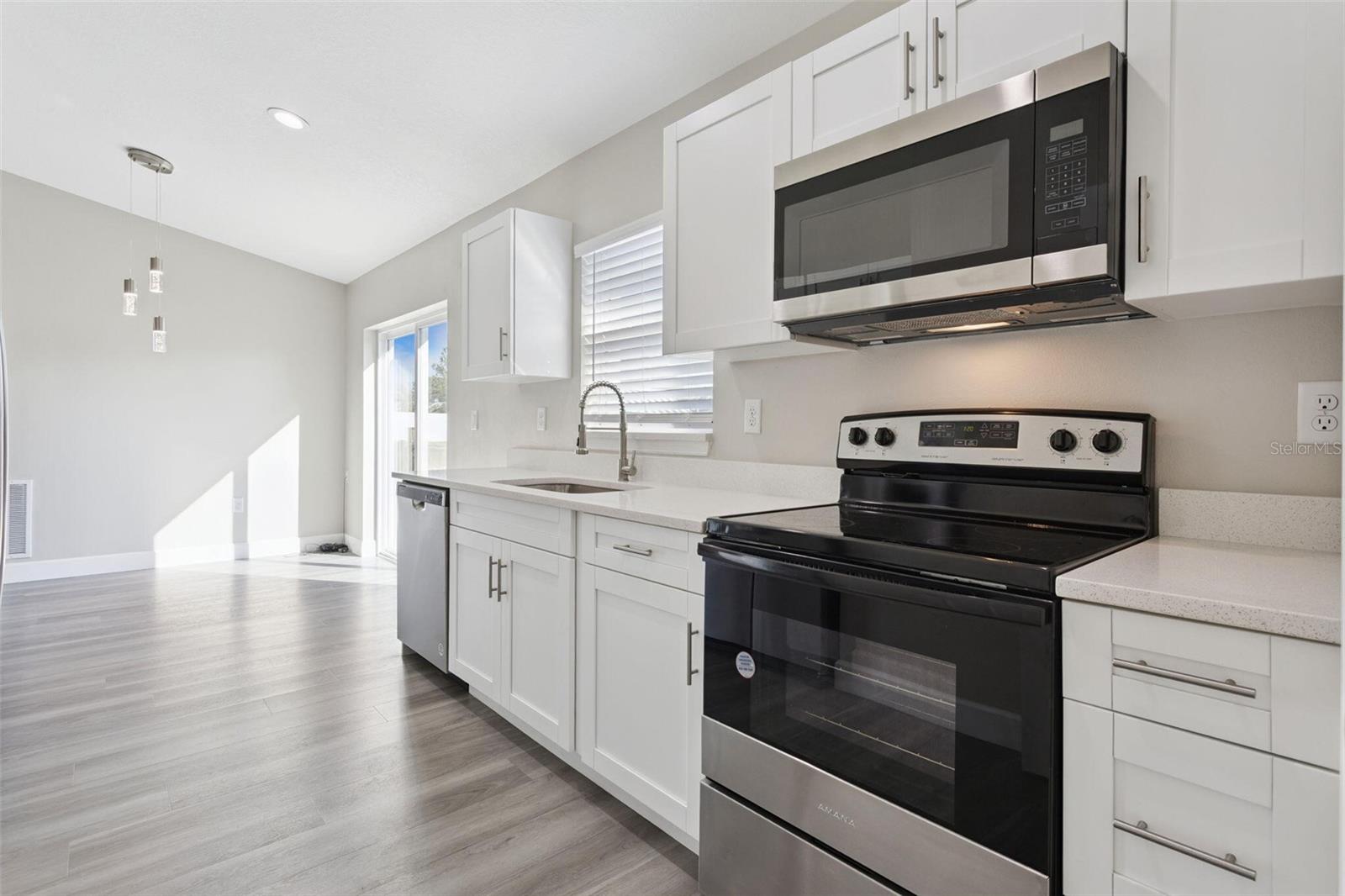 Image 8 of 15 For 10133 131st Court