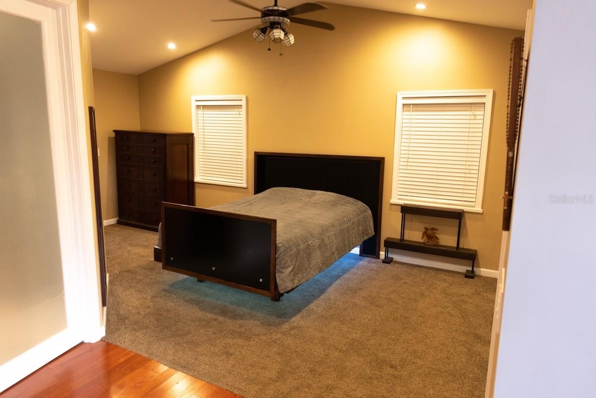 Image 10 of 26 For 544 Farnum Drive