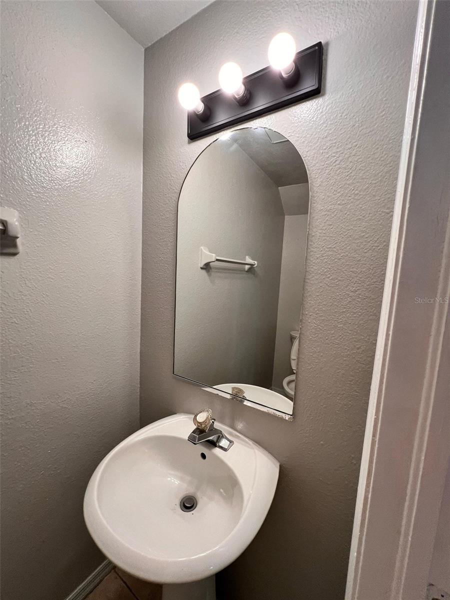 Image 11 of 16 For 8674 Hunters Key Circle