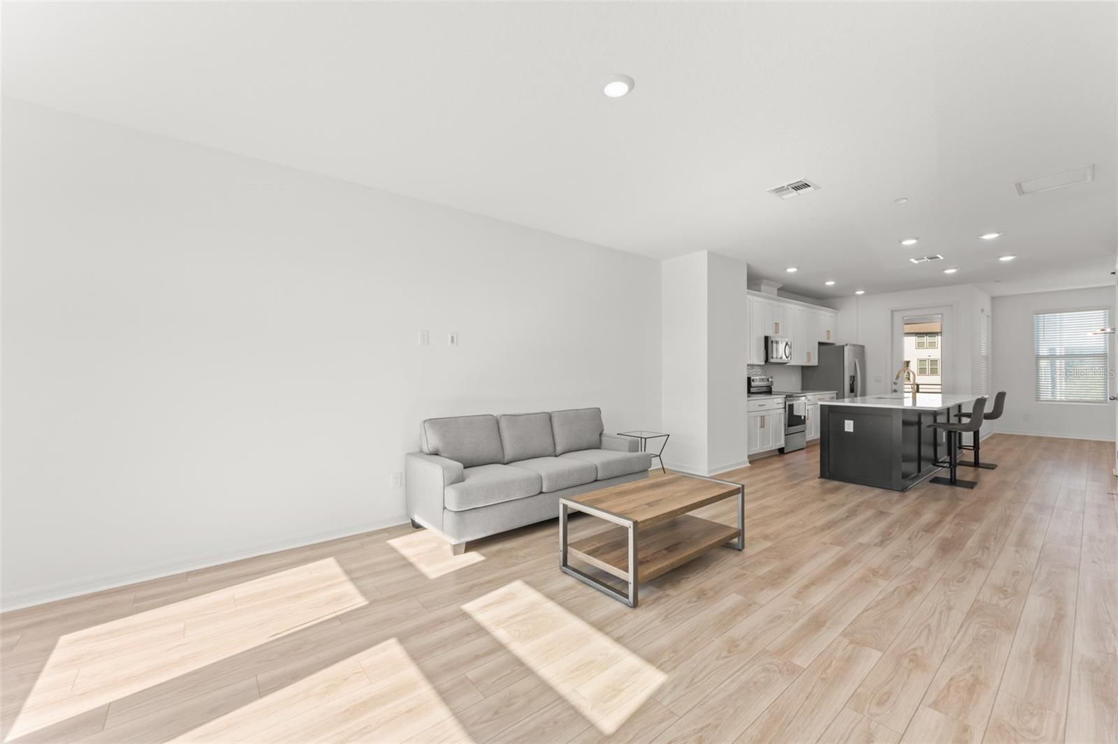 Image 20 of 92 For 12977 Gabor Avenue