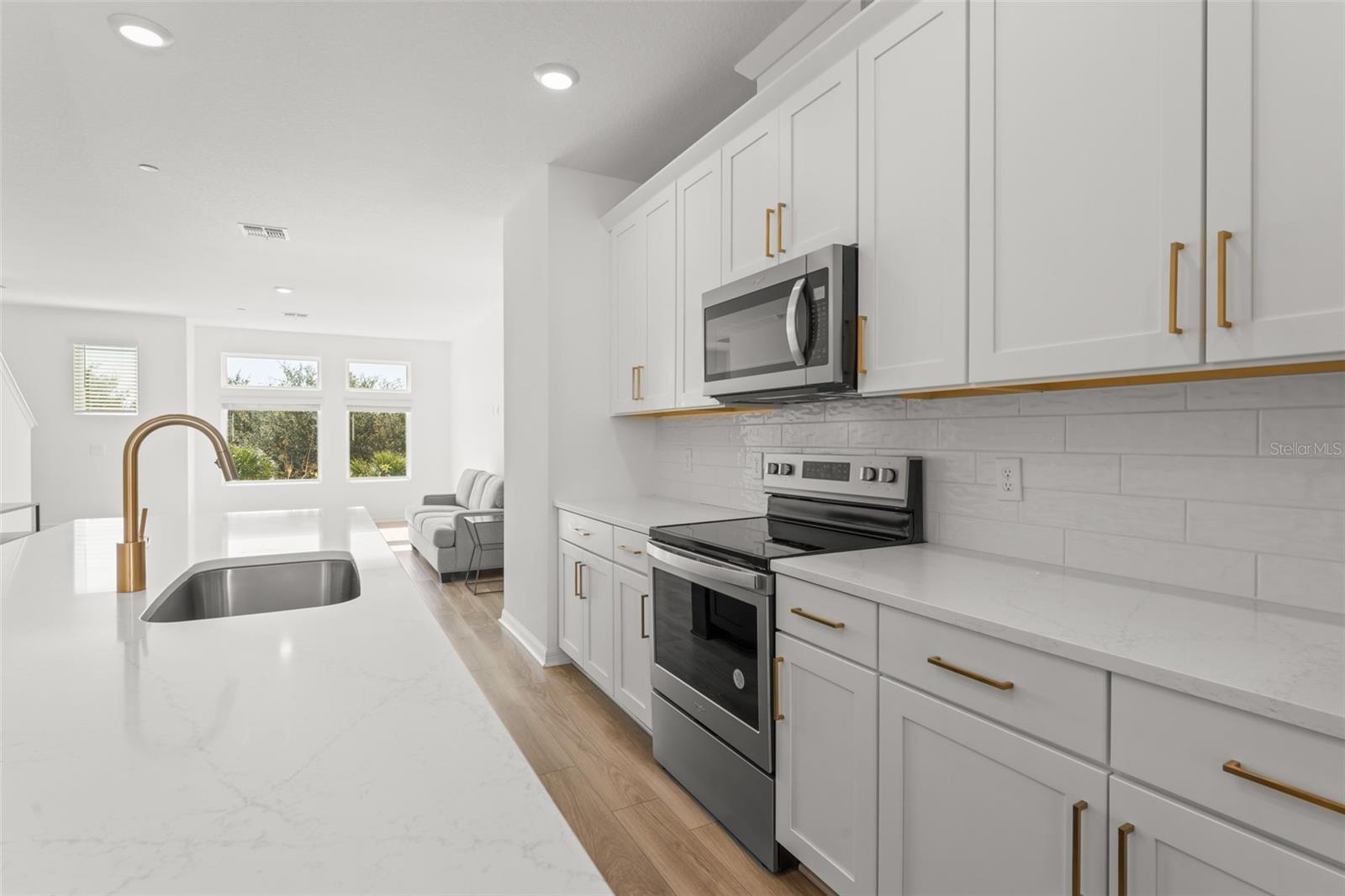 Image 26 of 92 For 12977 Gabor Avenue