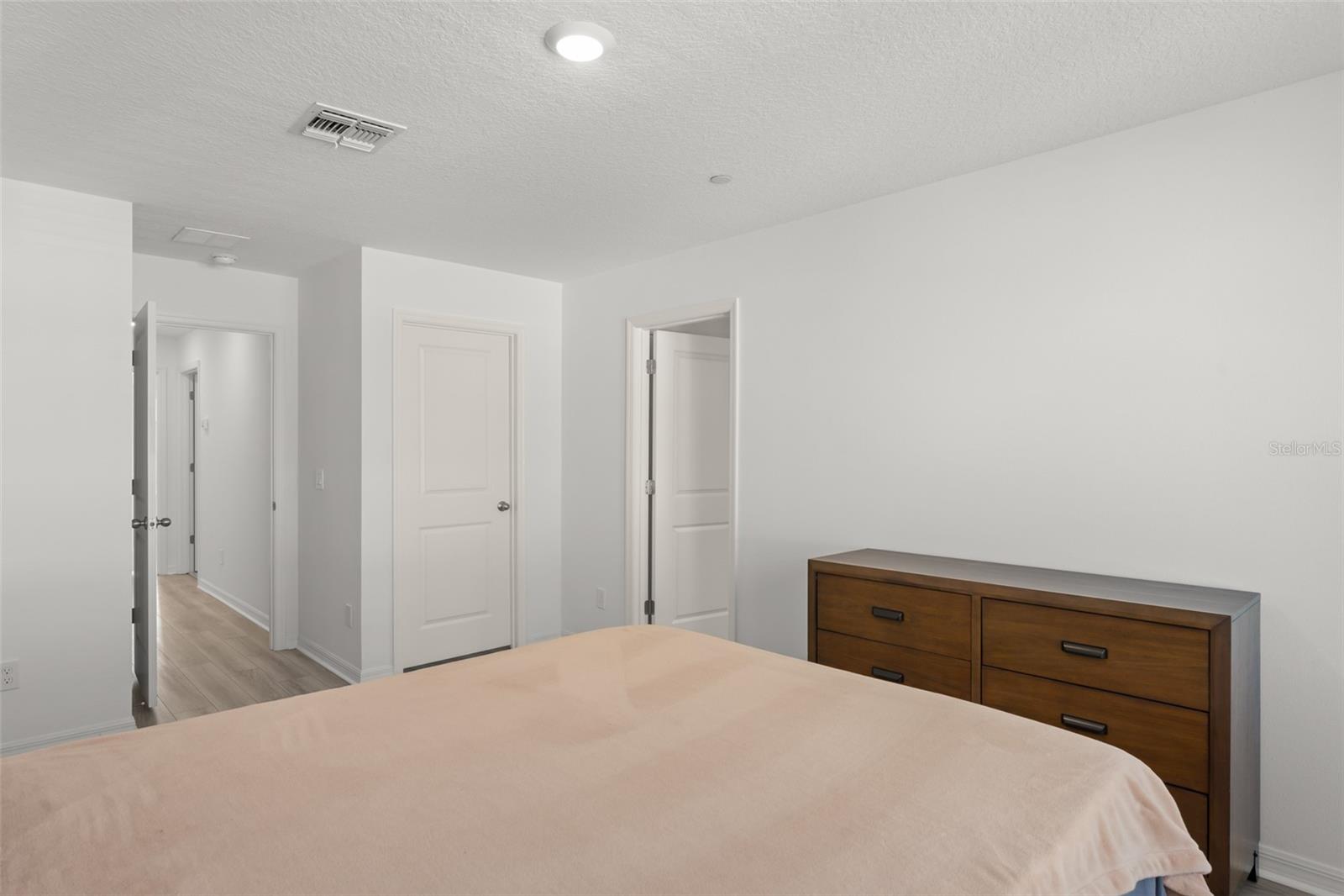 Image 48 of 92 For 12977 Gabor Avenue