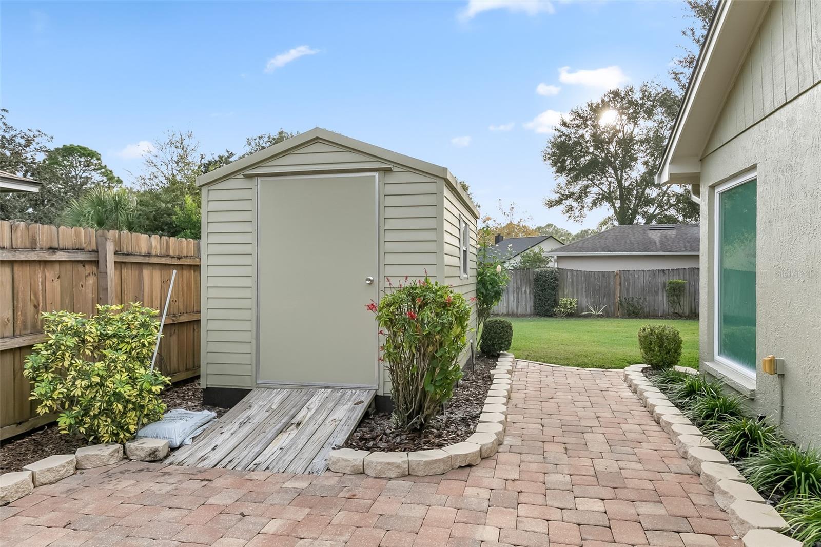 Image 42 of 50 For 109 Bantry Drive