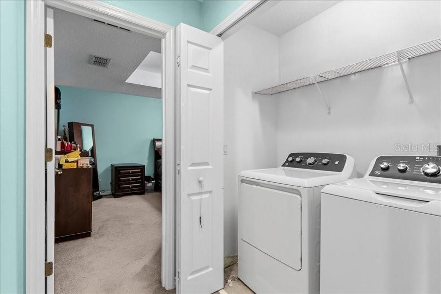 Image 9 of 21 For 672 Venice Place