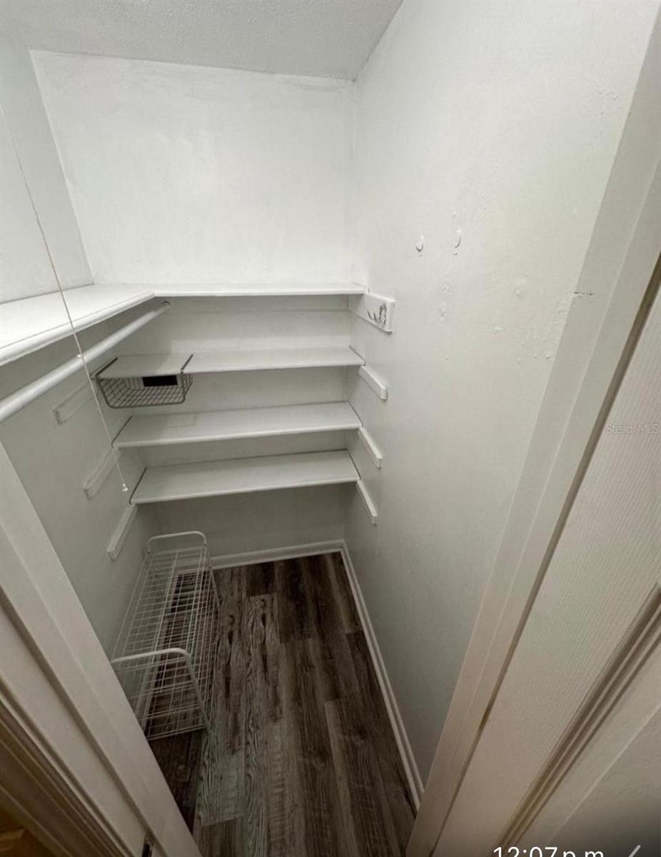 Image 14 of 48 For 2211 Sunny View Dr