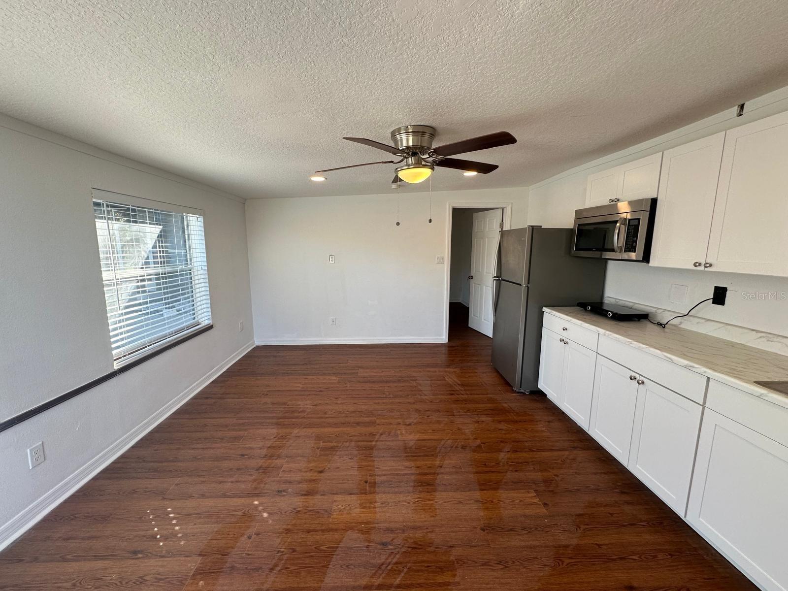 Image 35 of 48 For 2211 Sunny View Dr