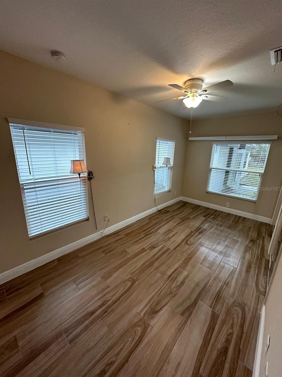 Image 38 of 48 For 2211 Sunny View Dr