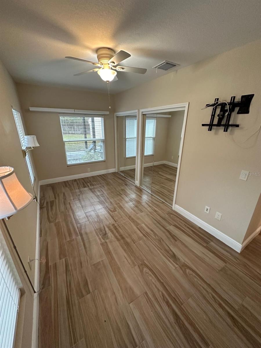 Image 39 of 48 For 2211 Sunny View Dr