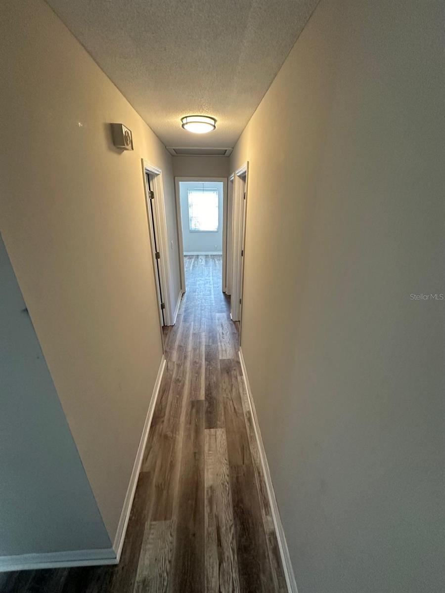 Image 9 of 48 For 2211 Sunny View Dr