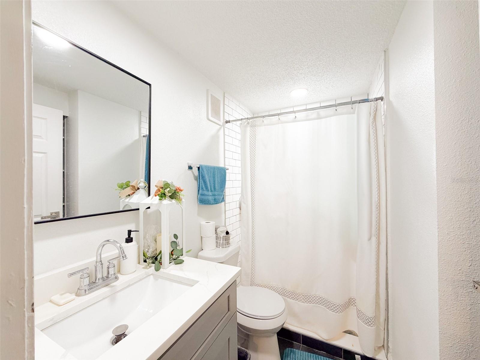 Image 12 of 17 For 4219 Michigan Street 4219