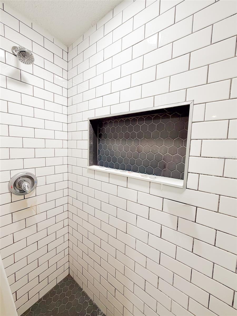 Image 13 of 17 For 4219 Michigan Street 4219