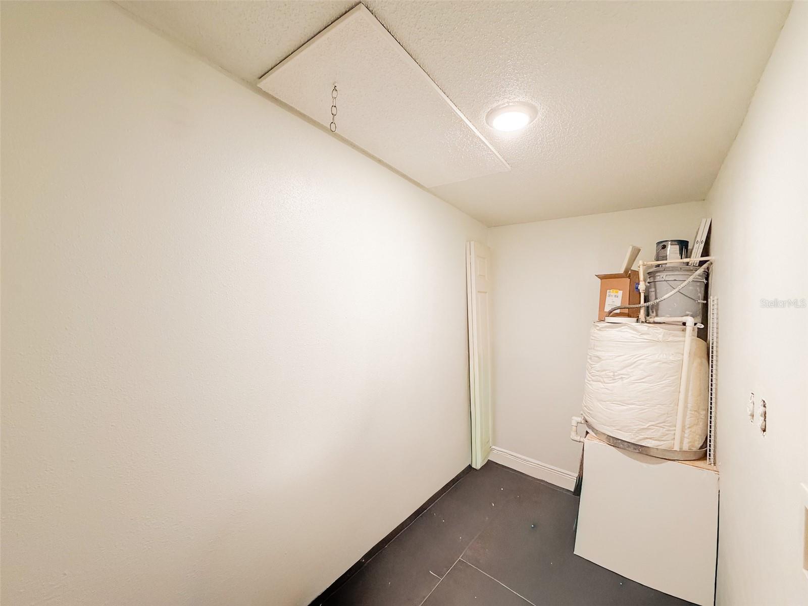 Image 16 of 17 For 4219 Michigan Street 4219