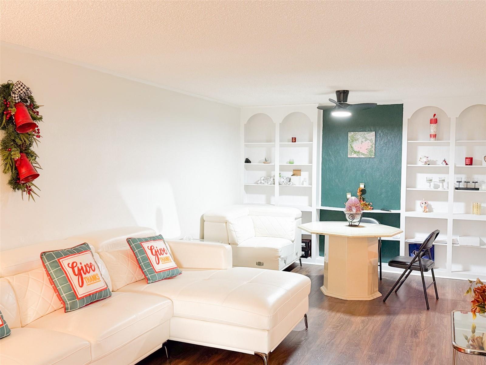 Image 5 of 17 For 4219 Michigan Street 4219