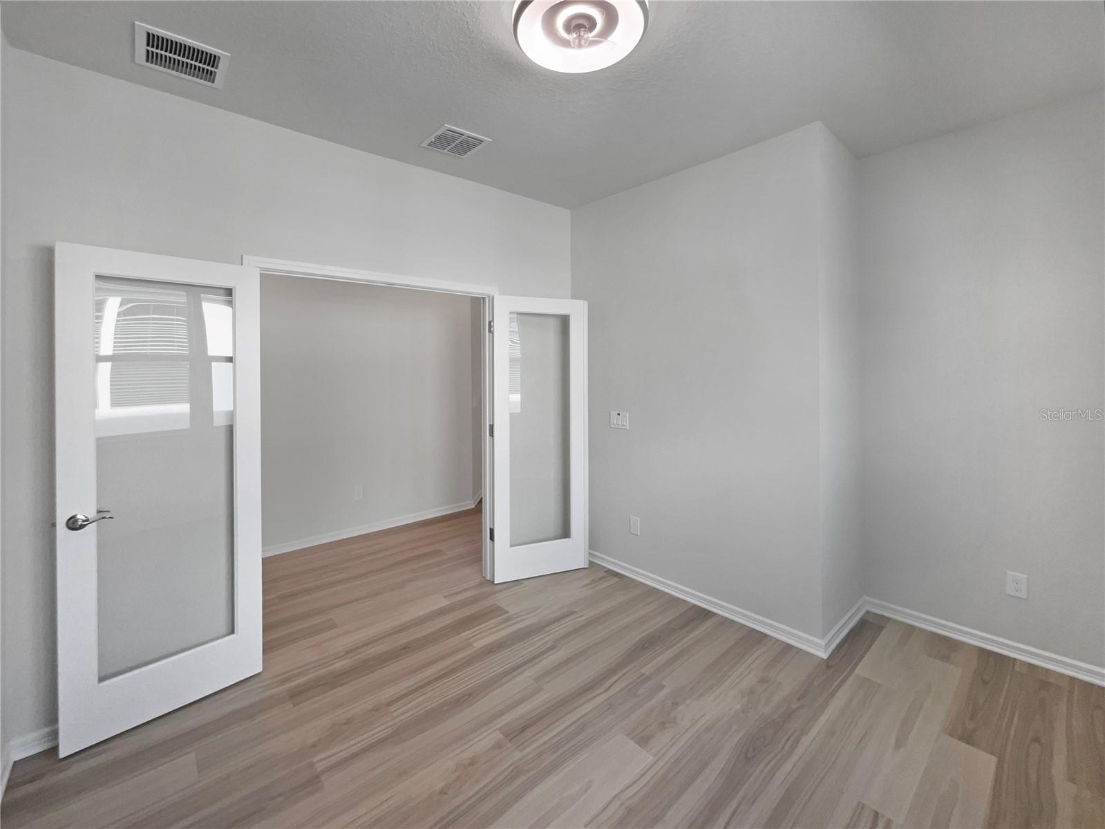 Image 15 of 32 For 1909 Spring Shower Circle