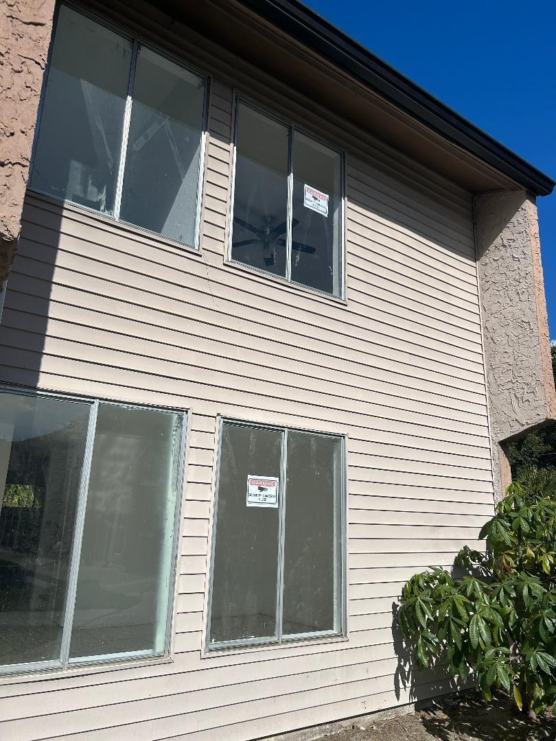 Image 2 of 16 For 3907 Coronation Court