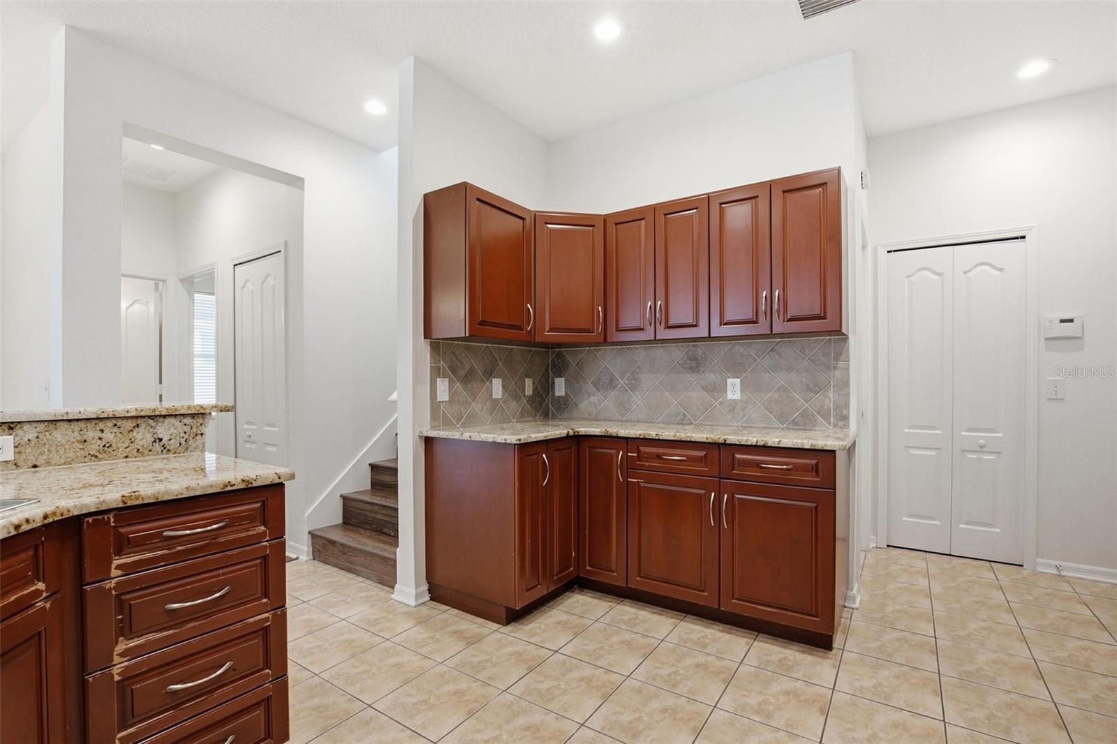 Image 21 of 48 For 471 Westchester Hills Lane