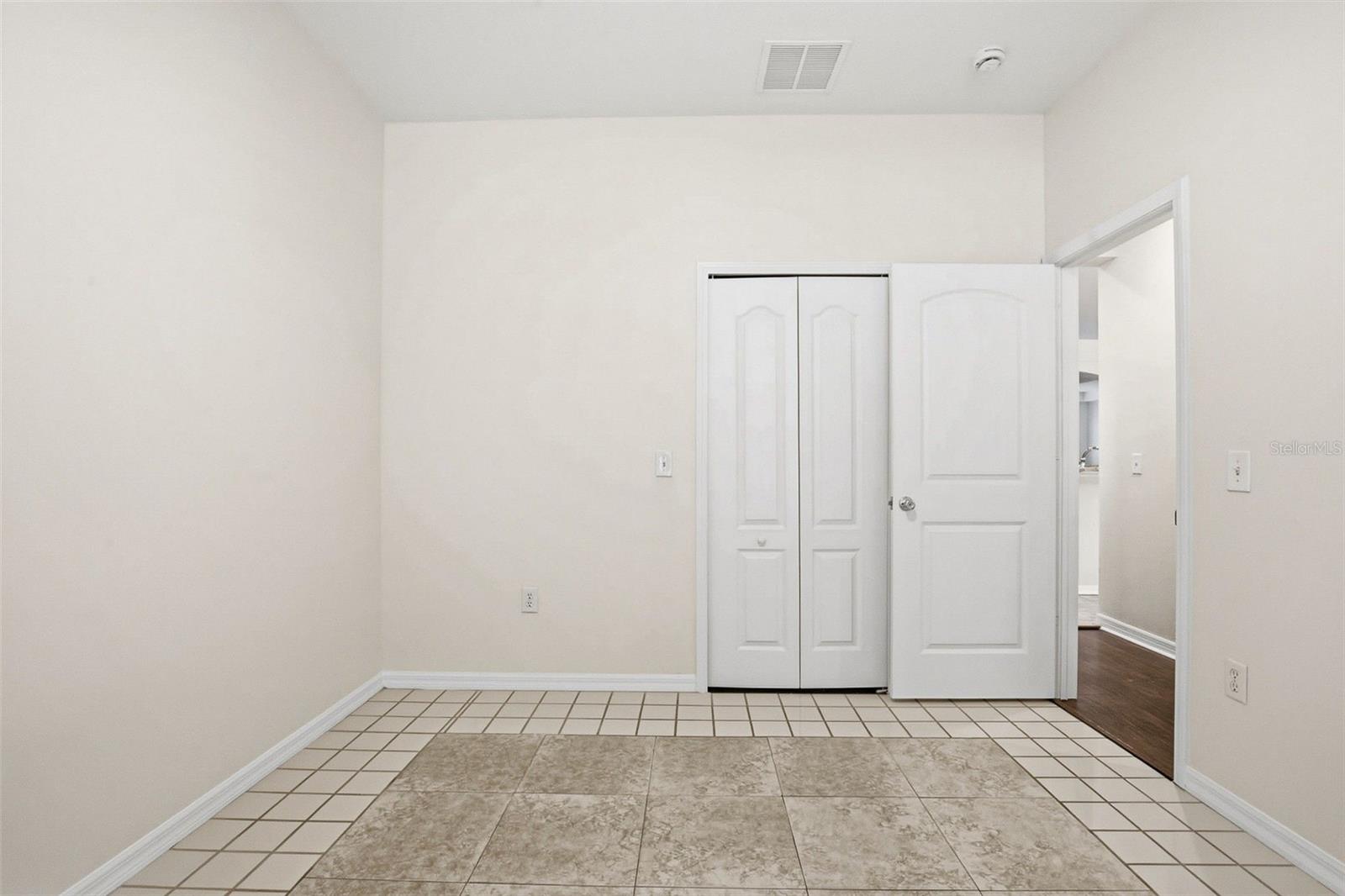 Image 9 of 48 For 471 Westchester Hills Lane