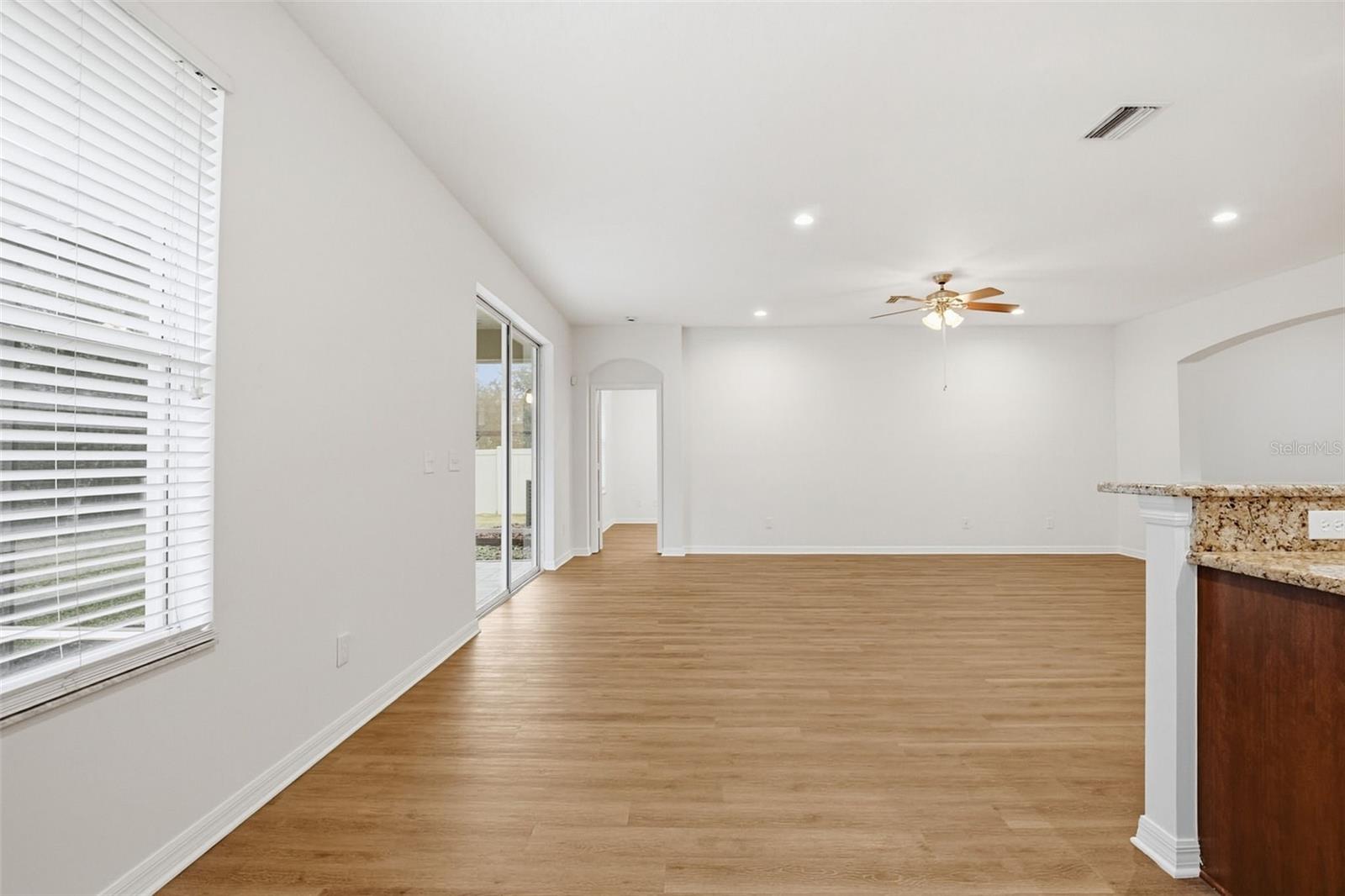 Image 10 of 31 For 7729 Grasmere Drive