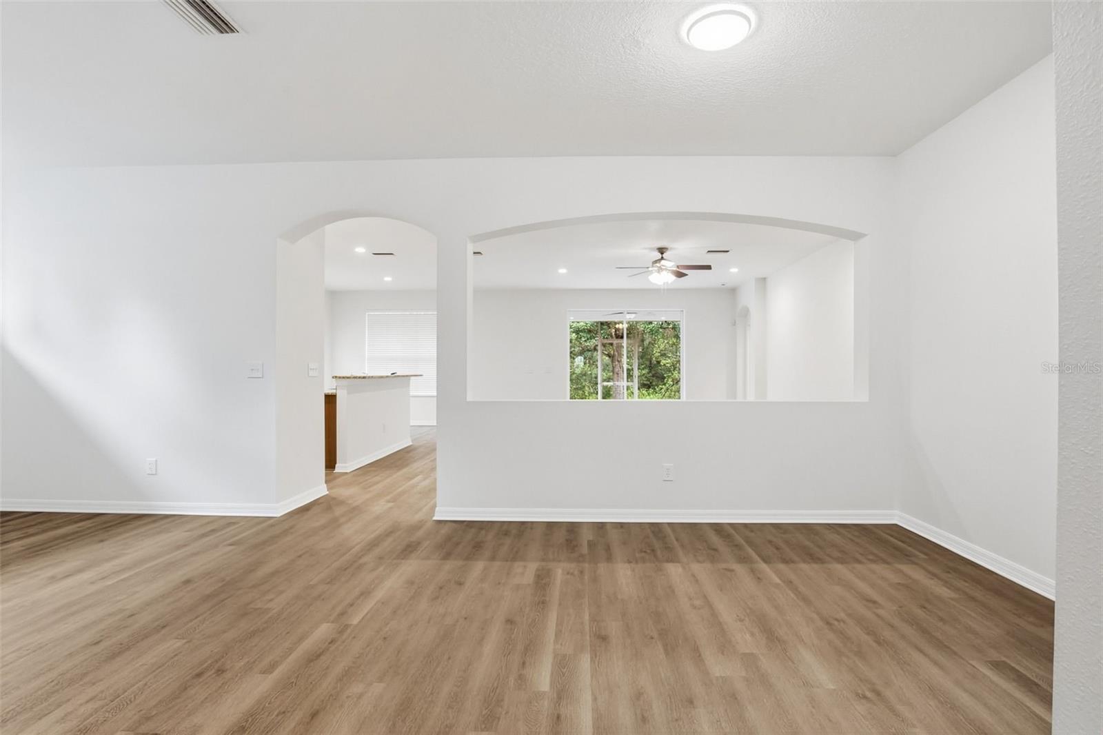 Image 16 of 31 For 7729 Grasmere Drive