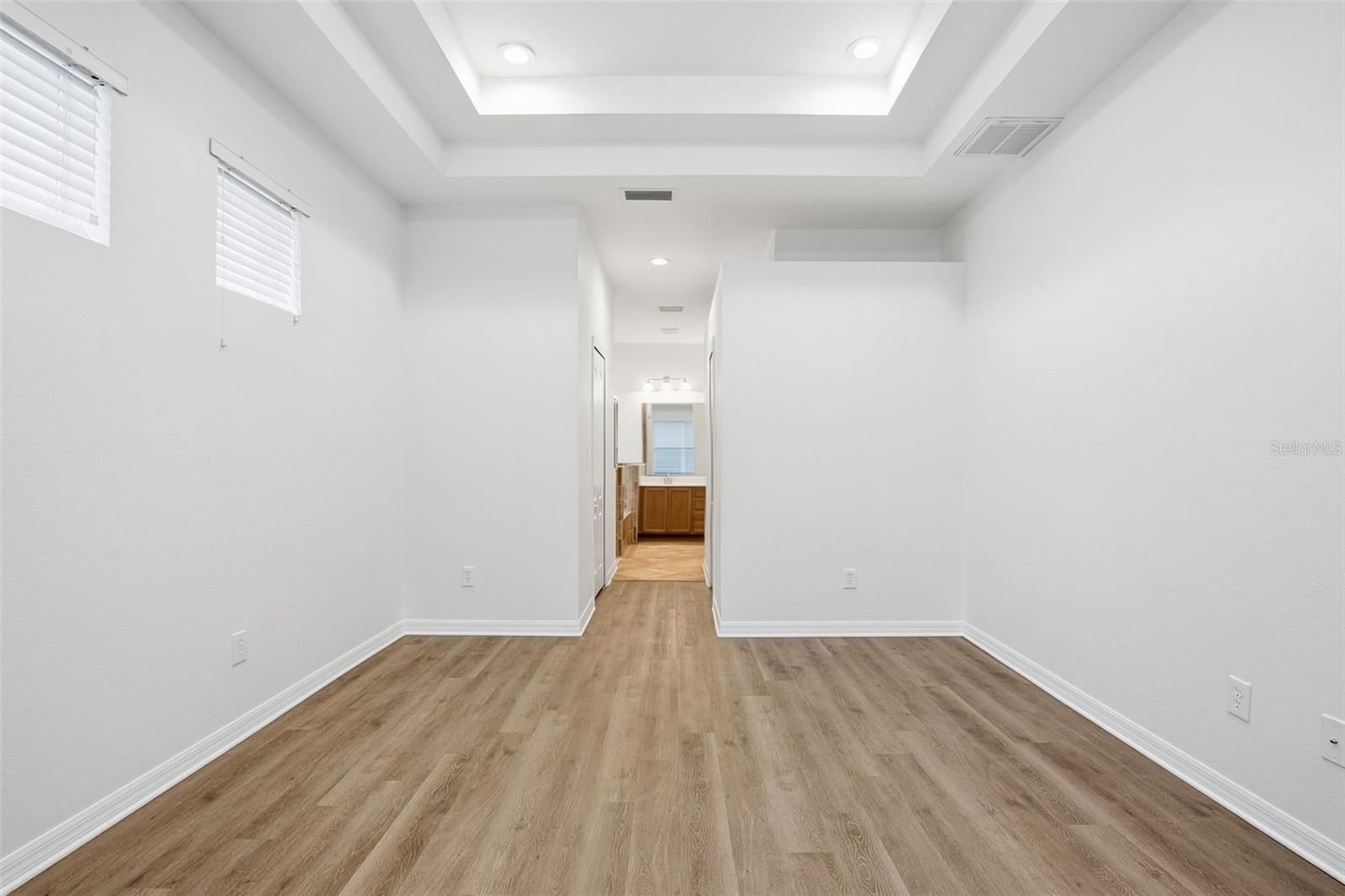 Image 17 of 31 For 7729 Grasmere Drive