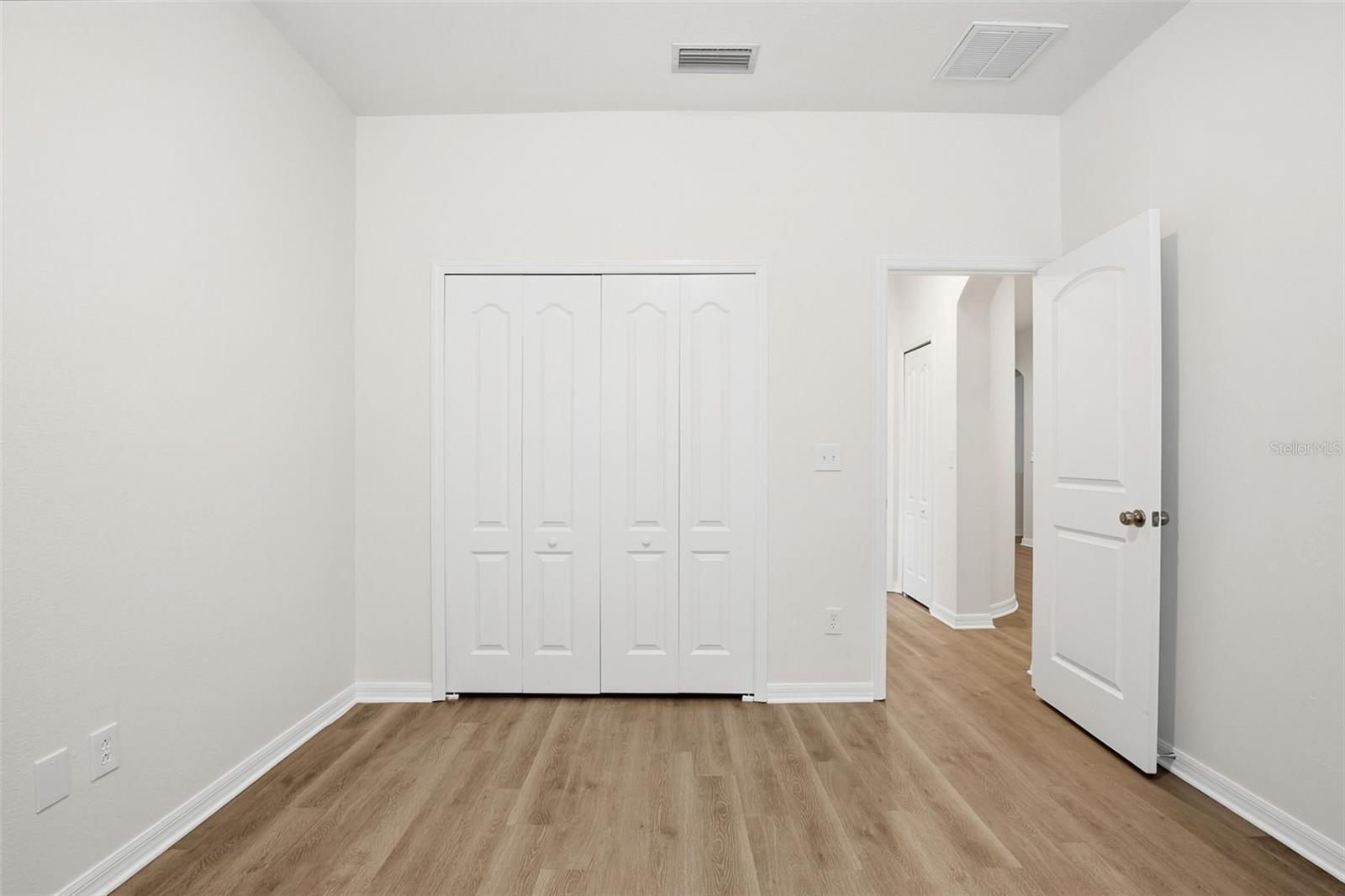 Image 22 of 31 For 7729 Grasmere Drive