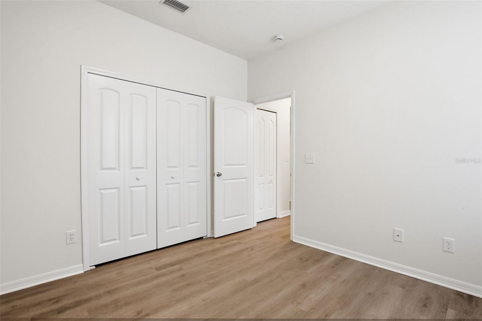 Image 23 of 31 For 7729 Grasmere Drive