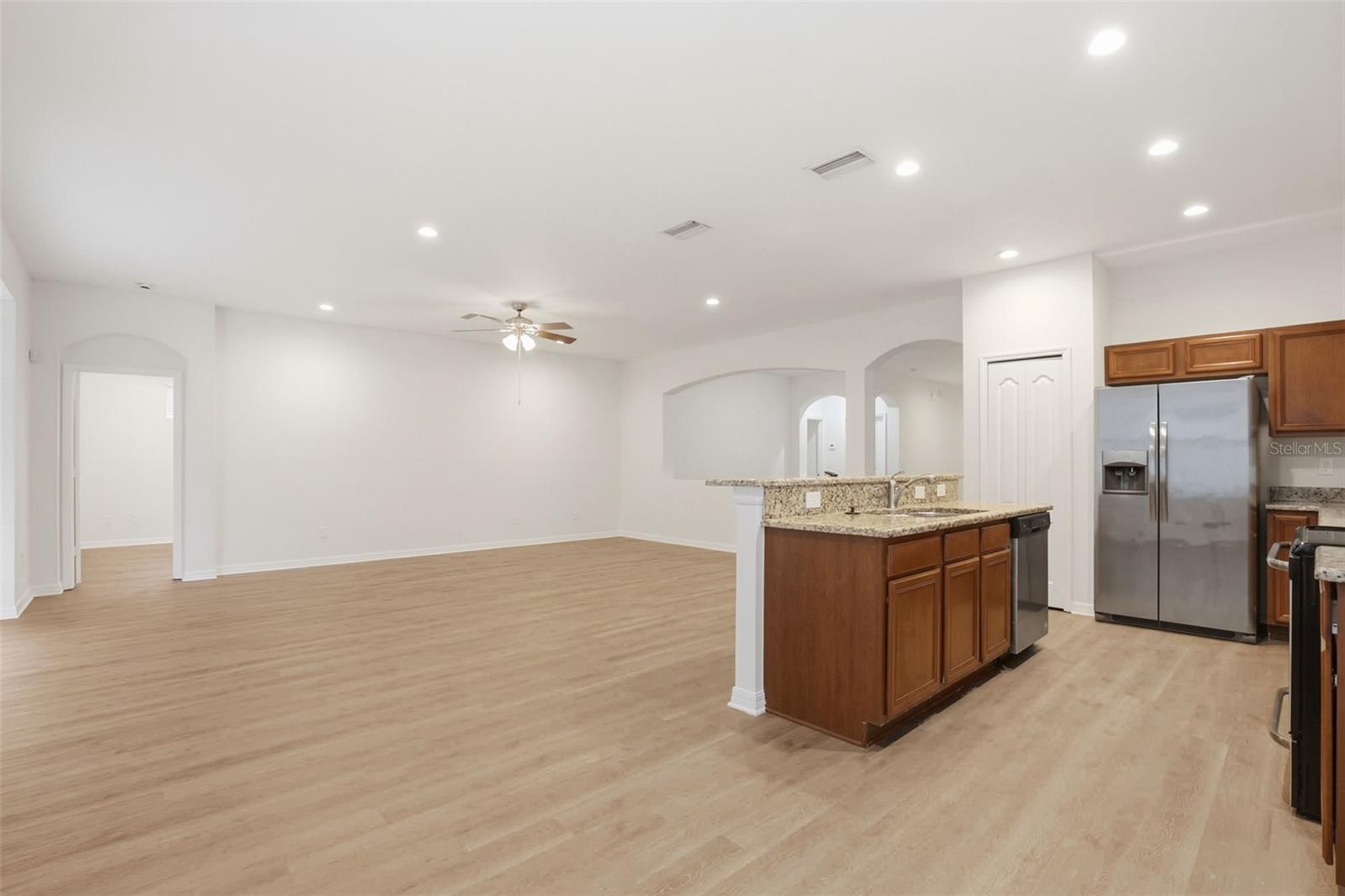 Image 9 of 31 For 7729 Grasmere Drive