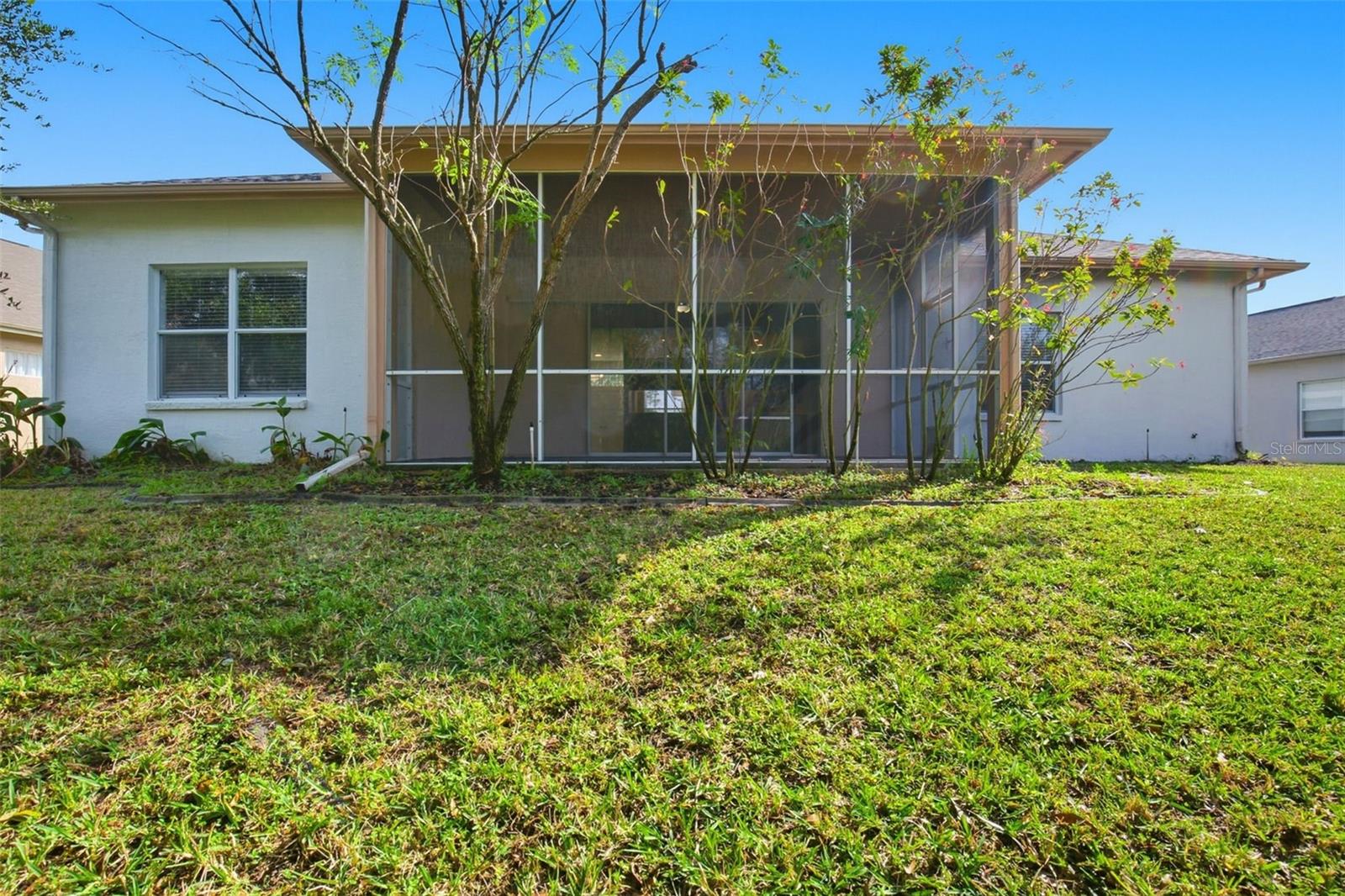 Image 34 of 35 For 28516 Hanging Moss Loop