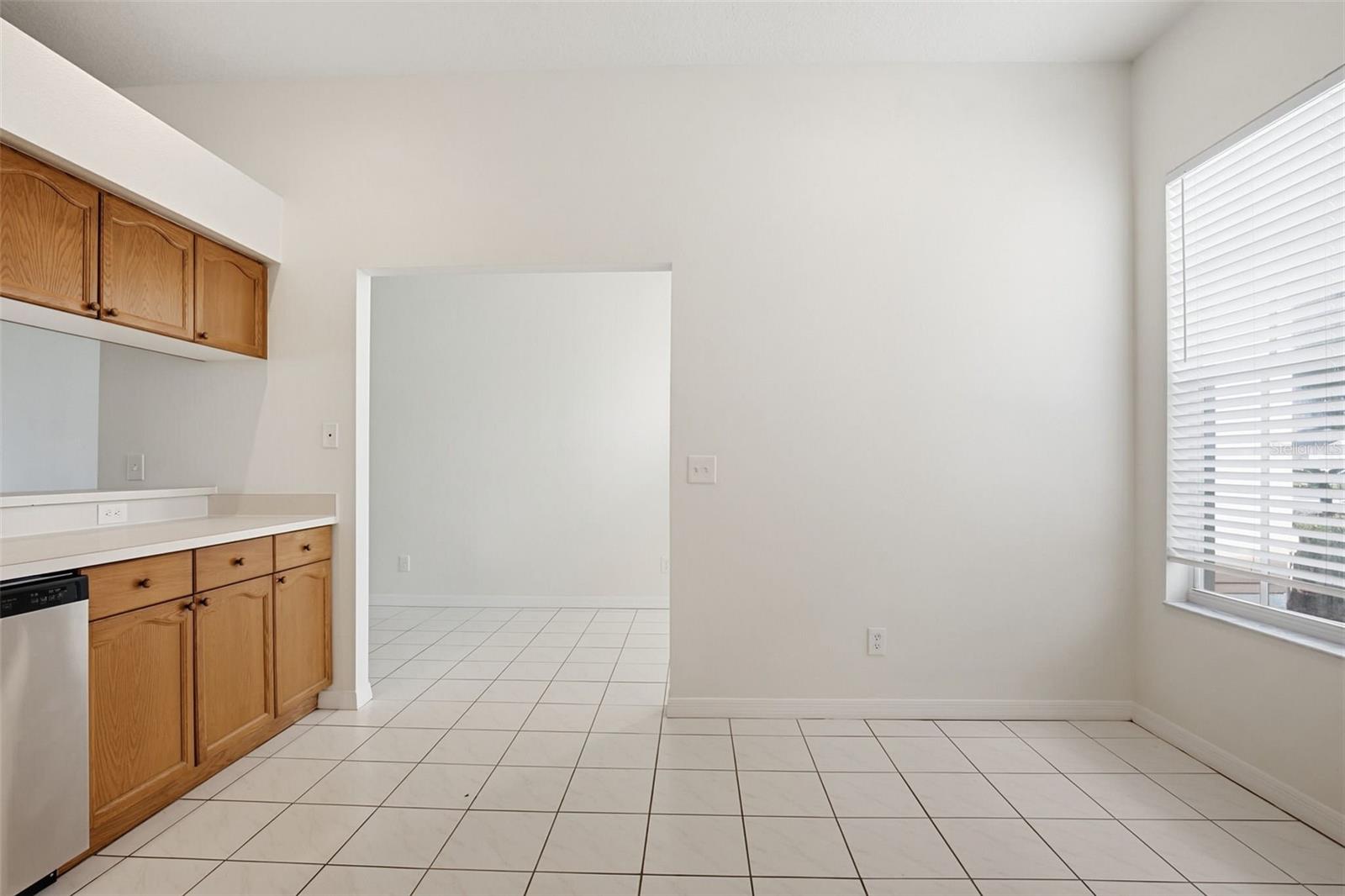 Image 8 of 35 For 28516 Hanging Moss Loop