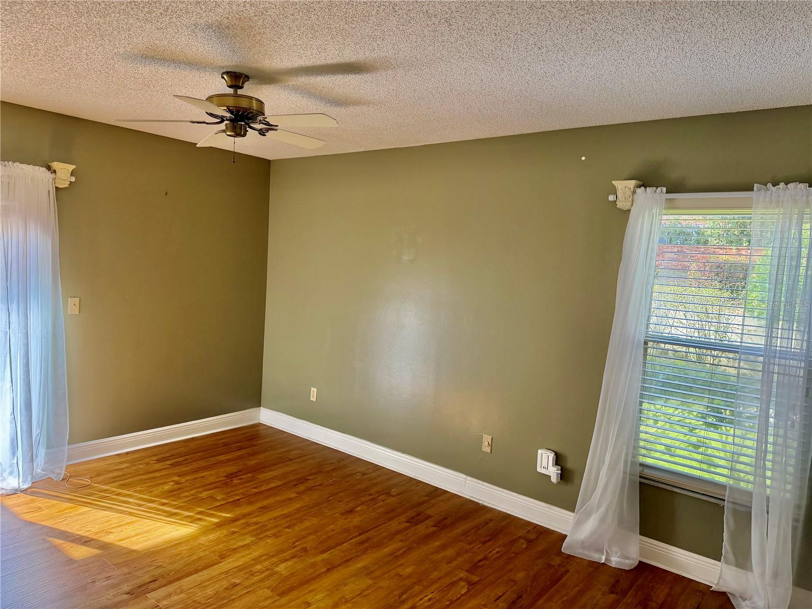 Image 19 of 48 For 717 Wilson Road