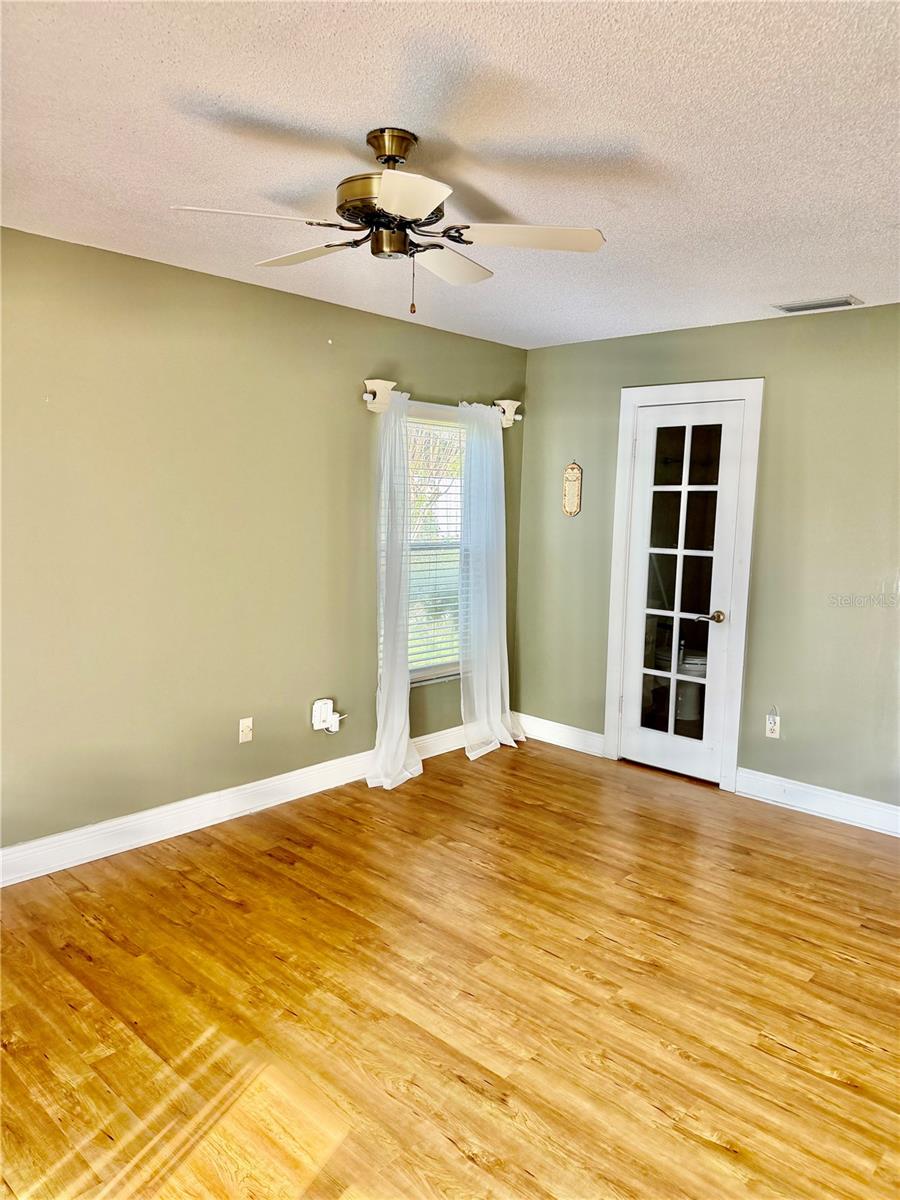 Image 20 of 48 For 717 Wilson Road