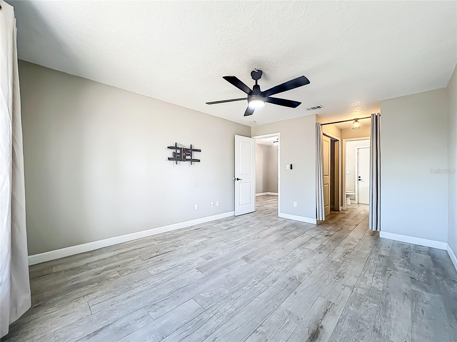 Image 17 of 30 For 12143 Rotuma Street