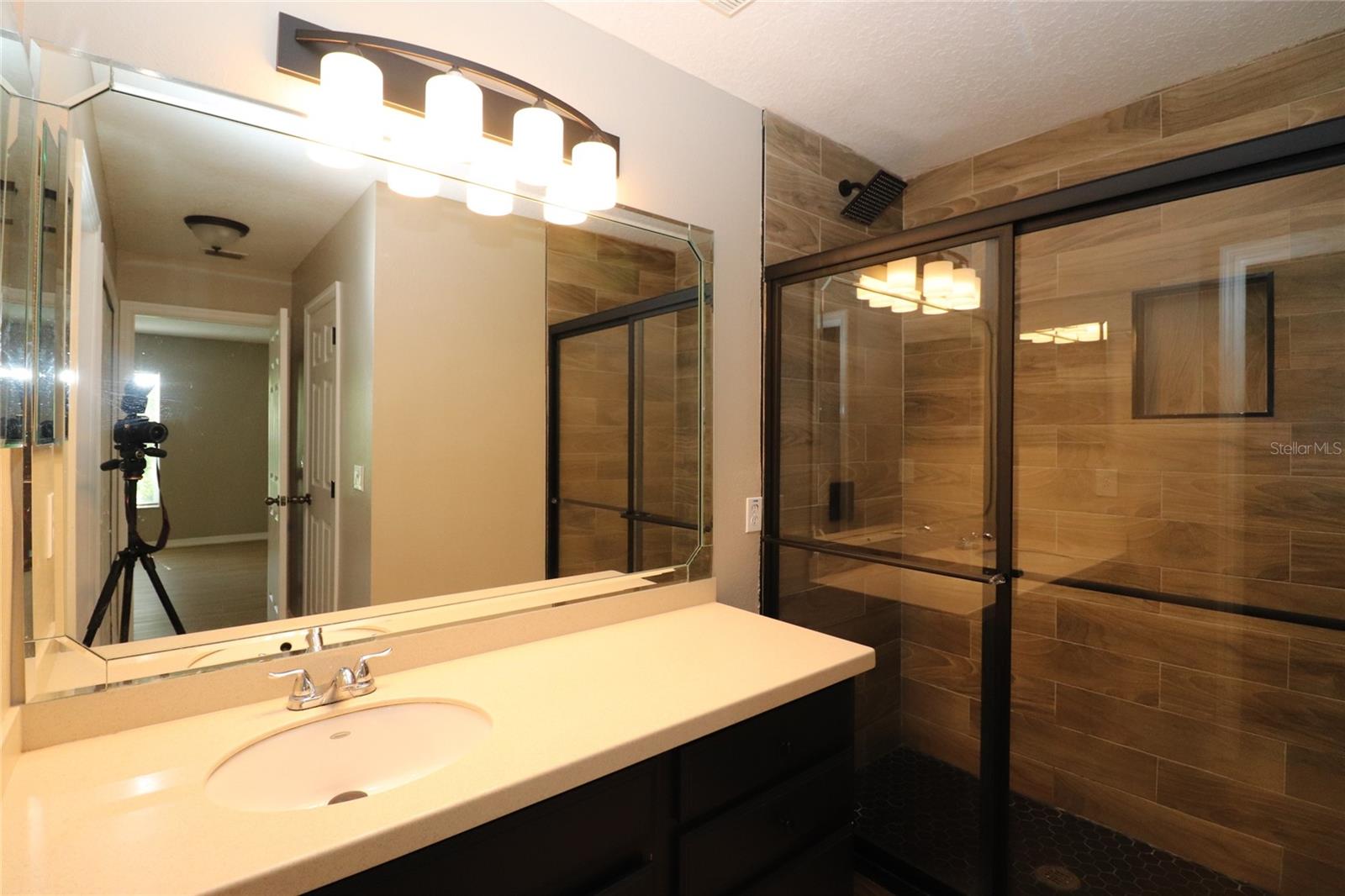 Image 30 of 34 For 1825 Sunset Palm Drive