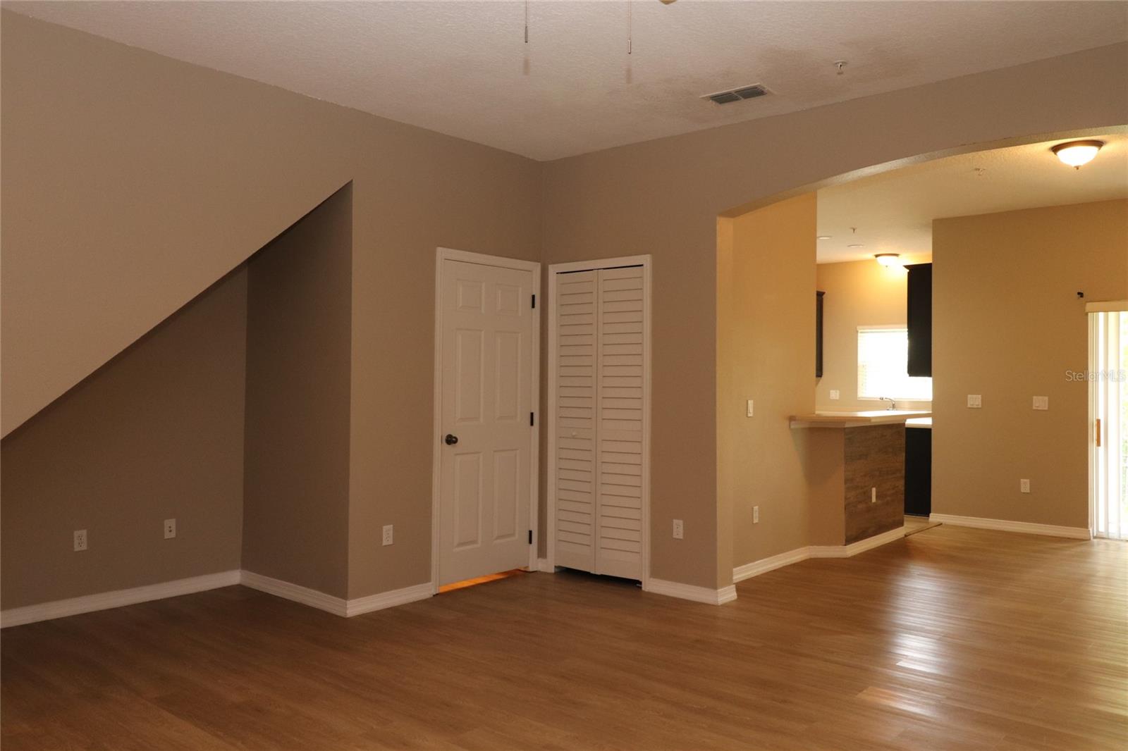 Image 5 of 34 For 1825 Sunset Palm Drive