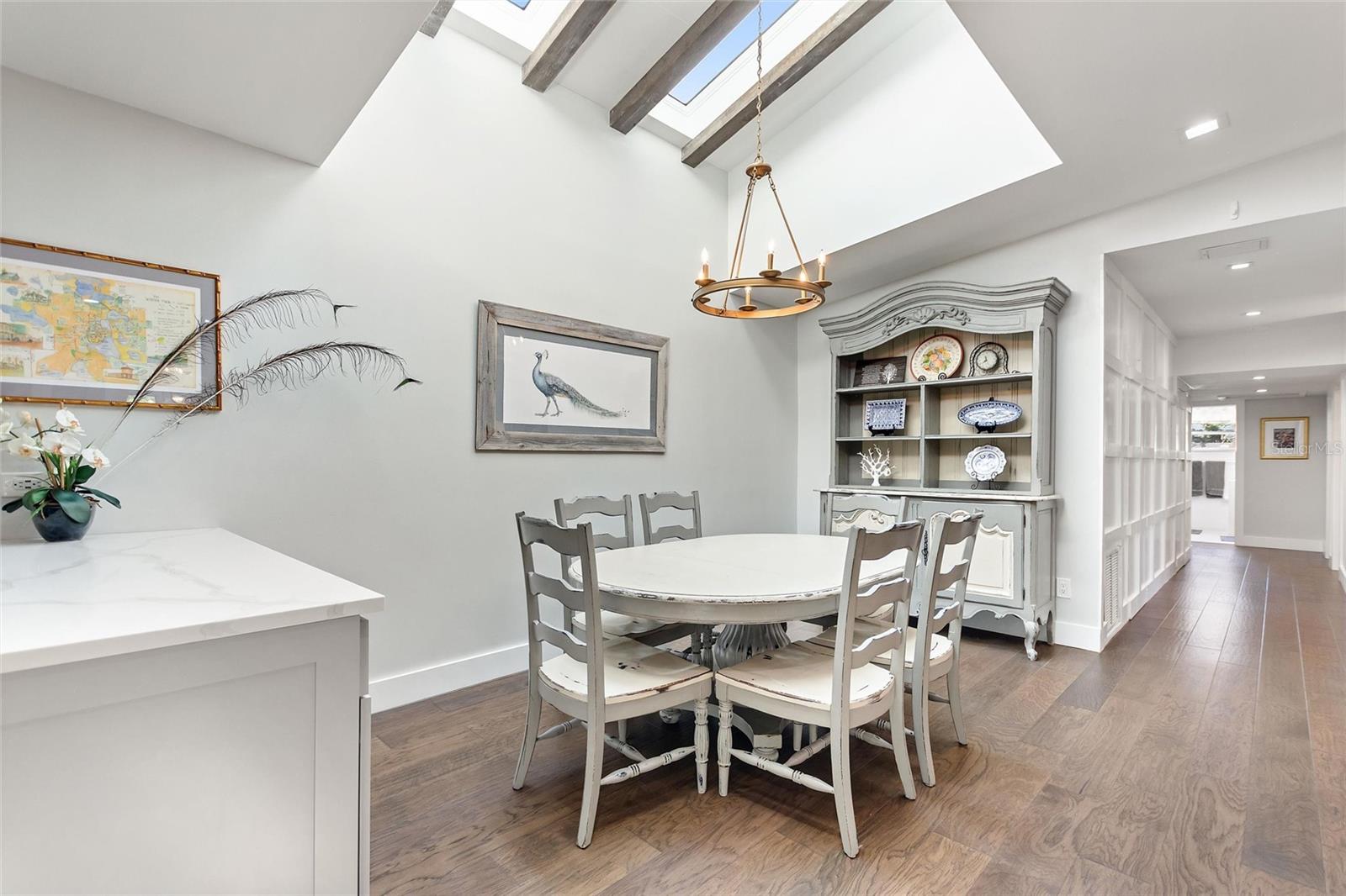 Image 11 of 46 For 640 Arjay Way