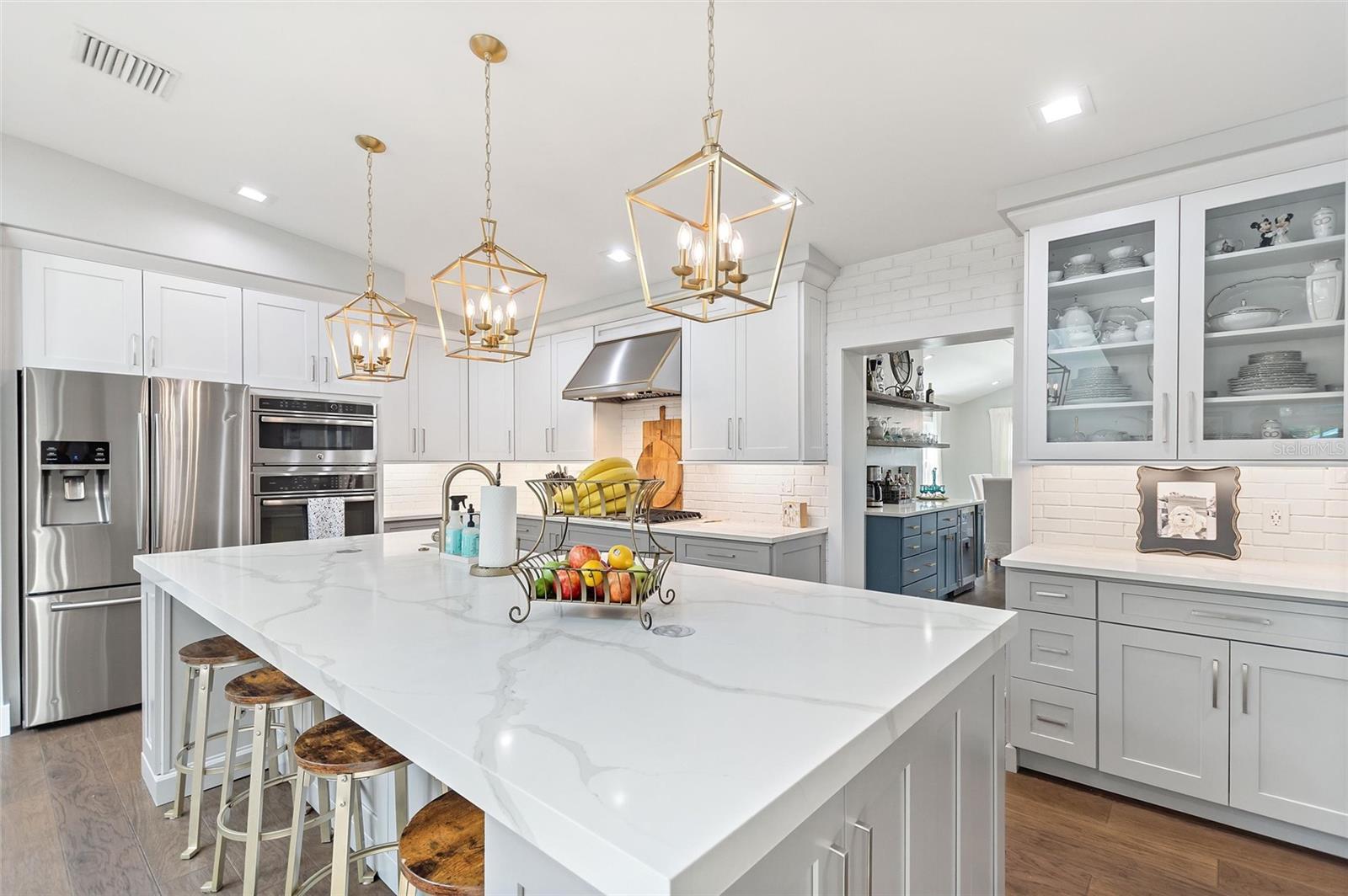 Image 14 of 46 For 640 Arjay Way